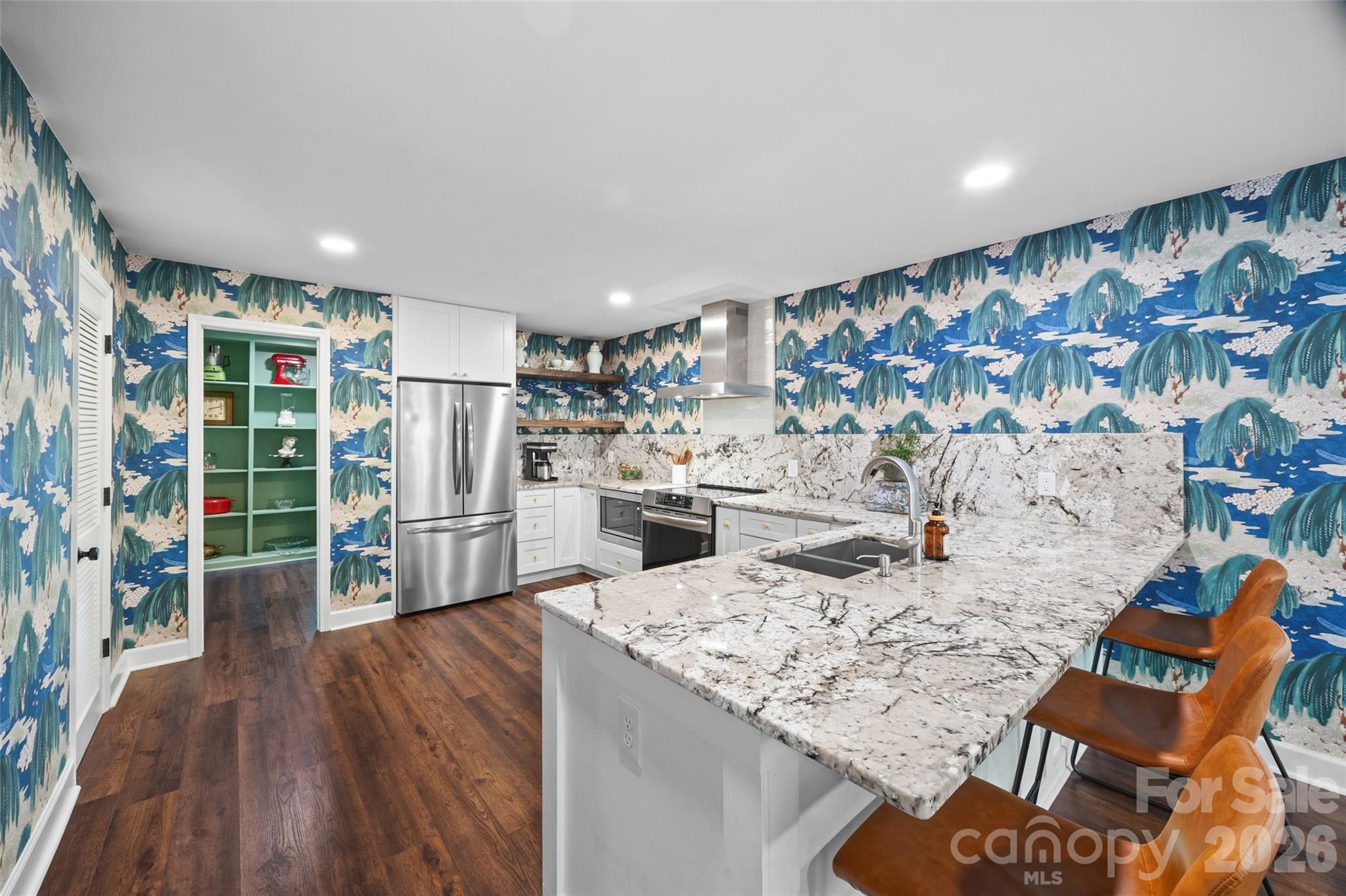 517 Raintree Drive — Matthews