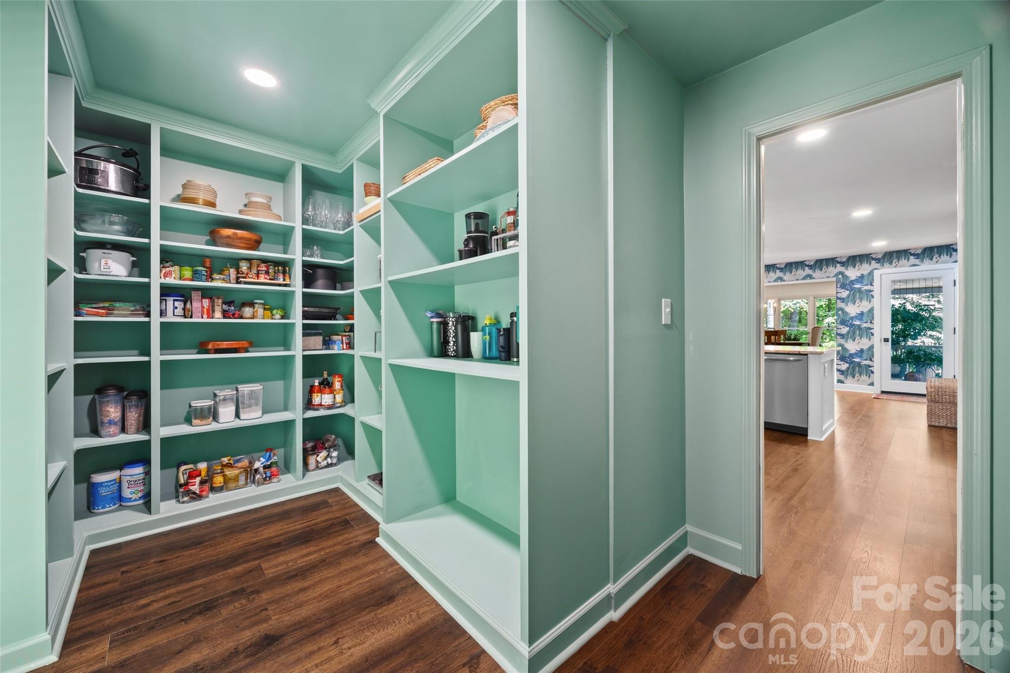 517 Raintree Drive — Matthews
