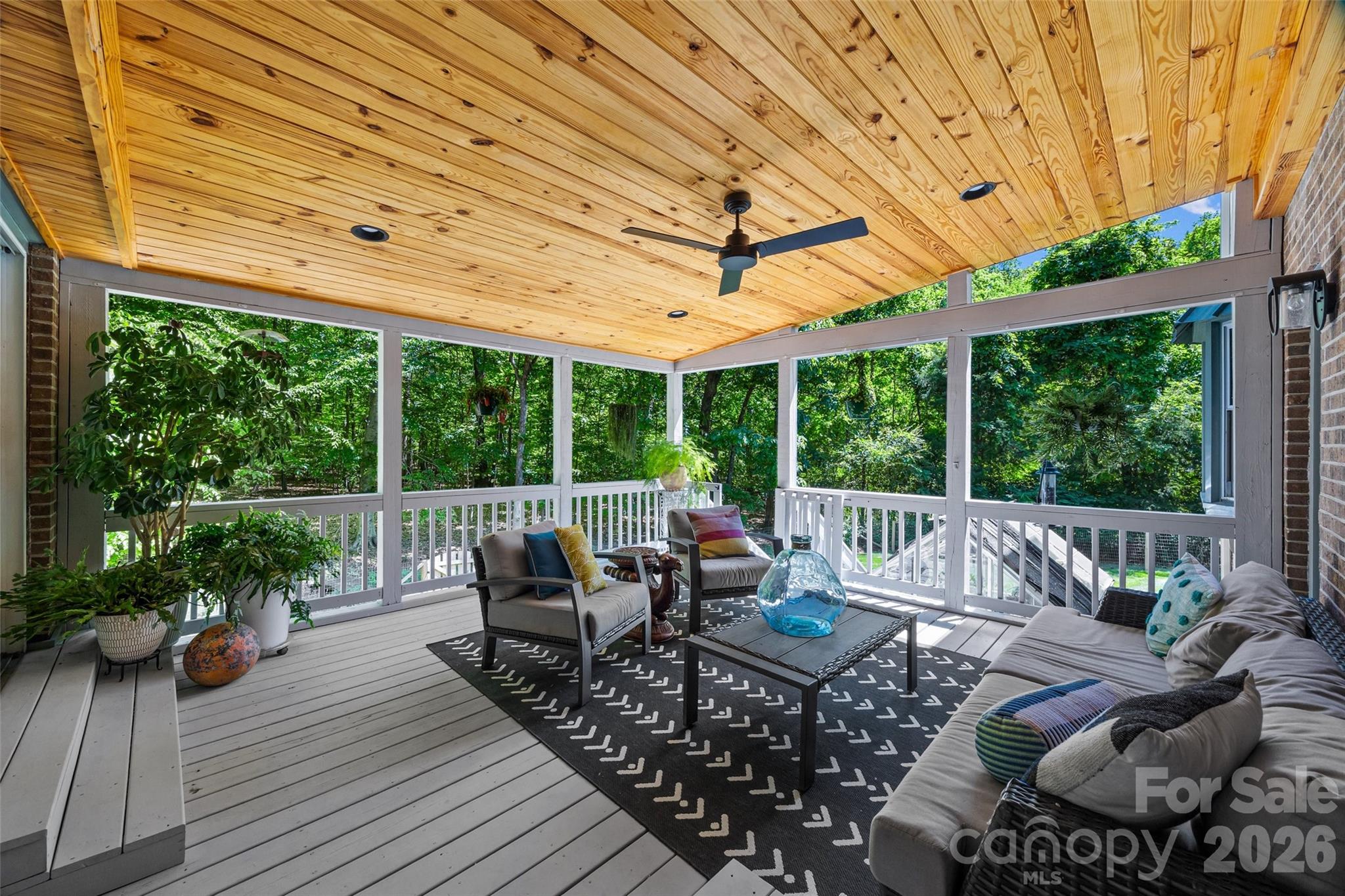 517 Raintree Drive — Matthews