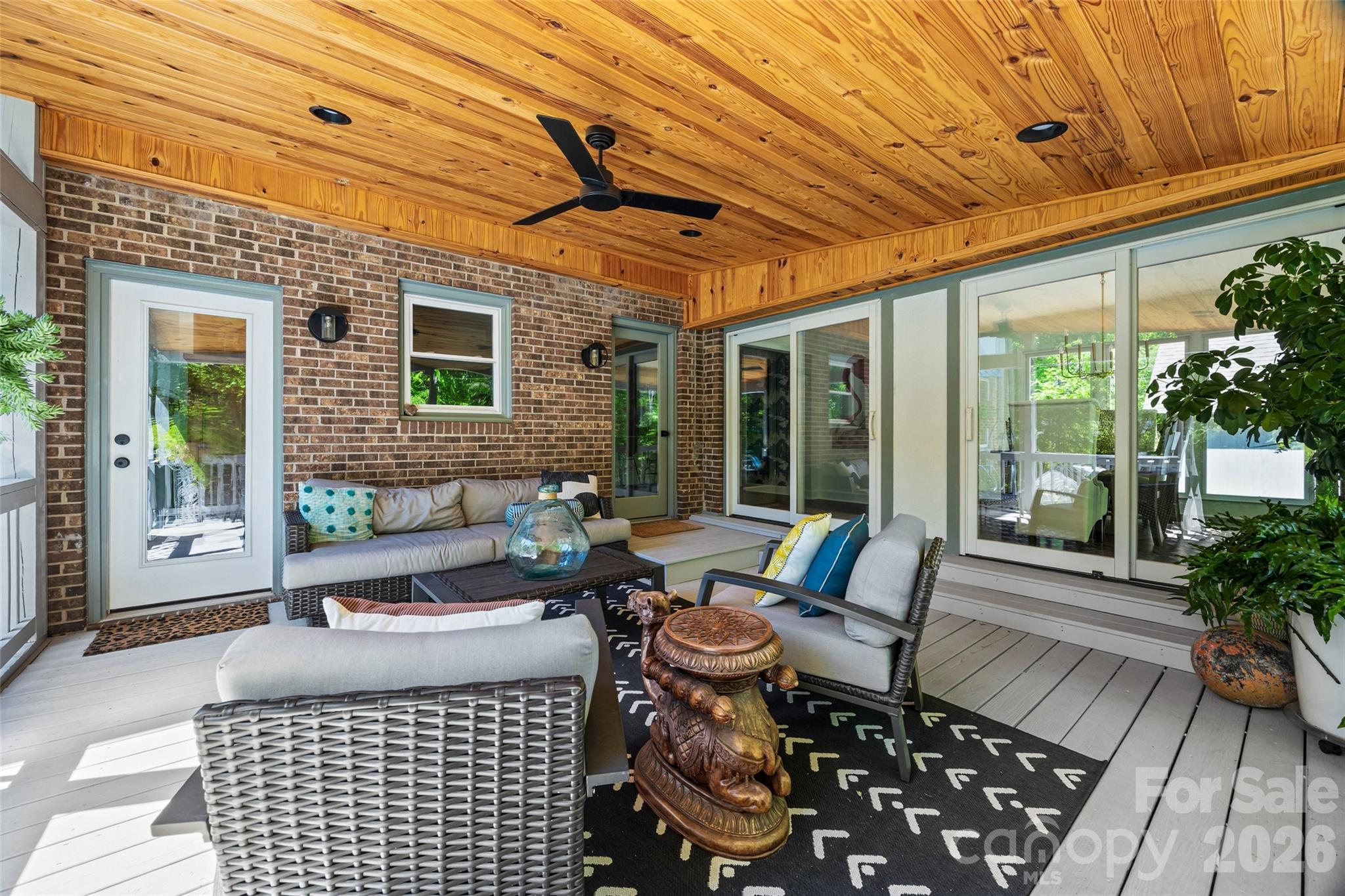 517 Raintree Drive — Matthews