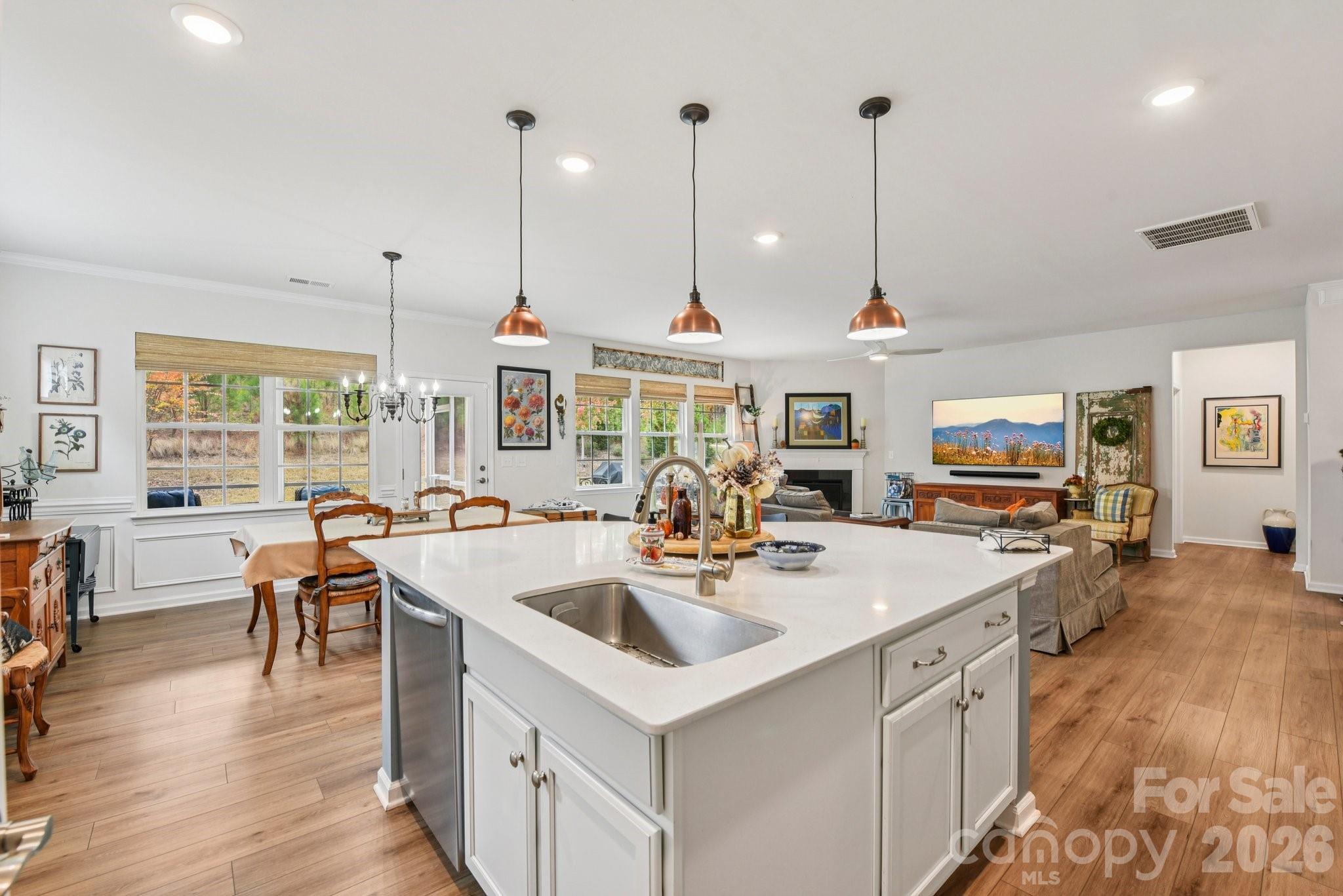 1328 Dali Boulevard — Mount Holly