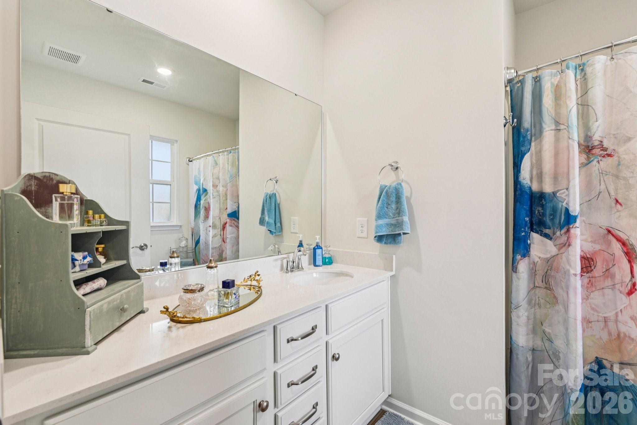 1328 Dali Boulevard — Mount Holly