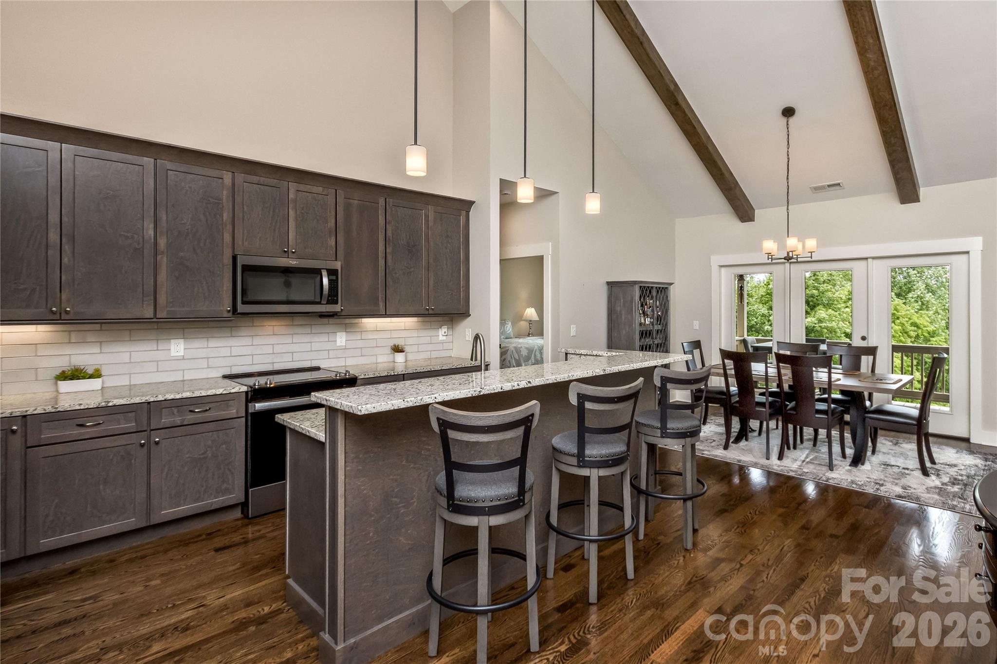 96 Copper Valley Lane — Hendersonville