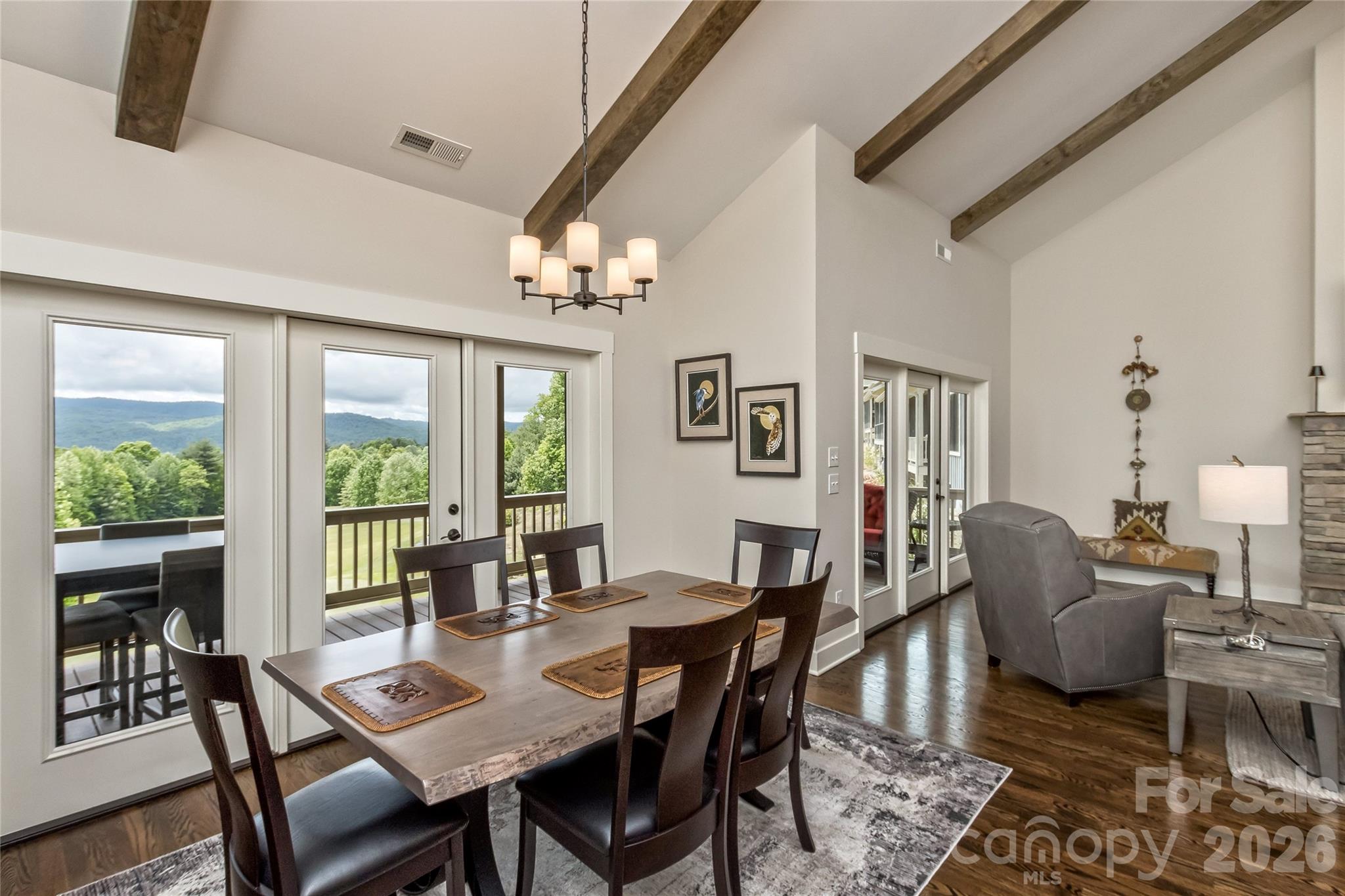 96 Copper Valley Lane — Hendersonville