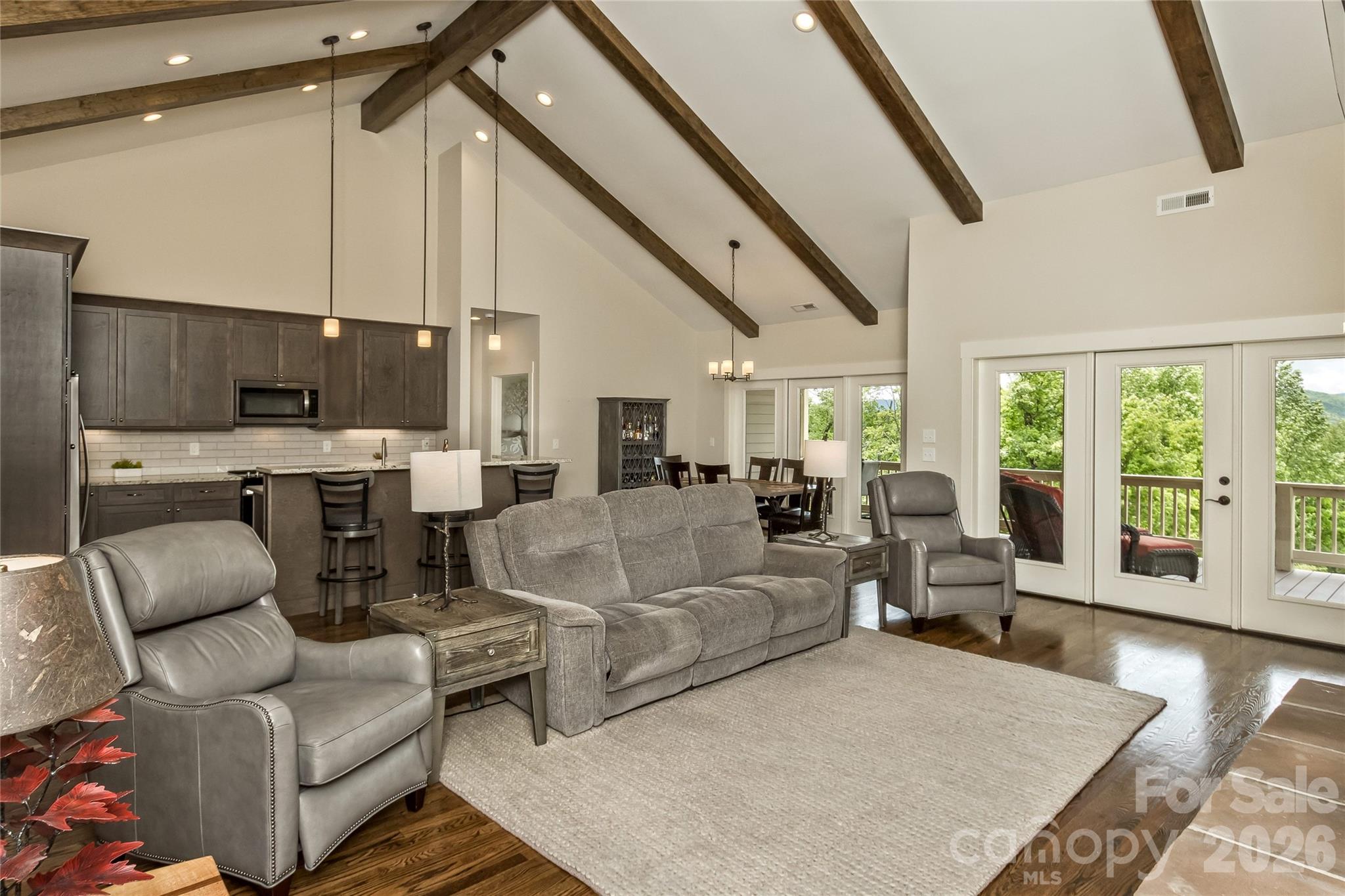 96 Copper Valley Lane — Hendersonville