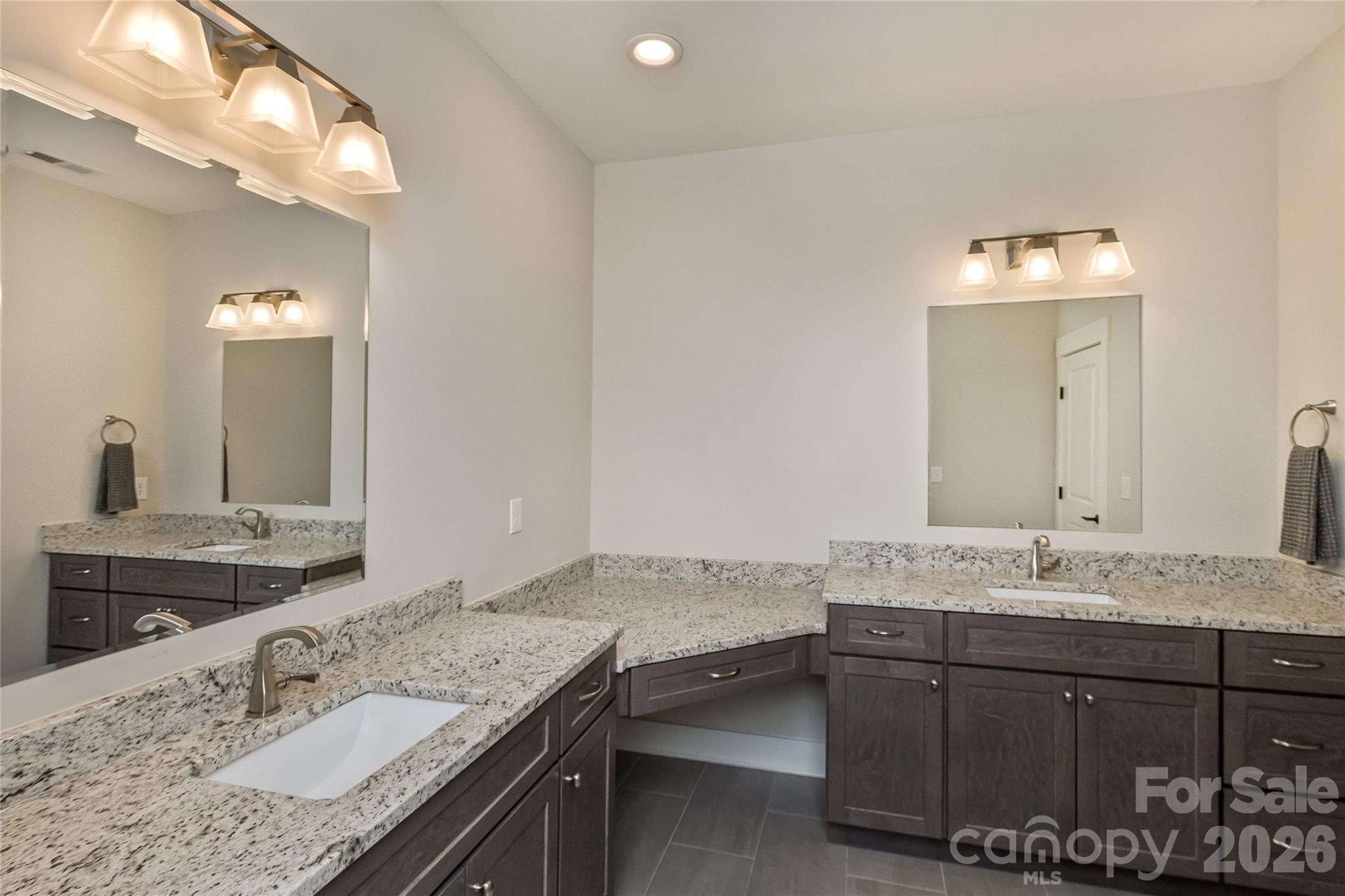 96 Copper Valley Lane — Hendersonville