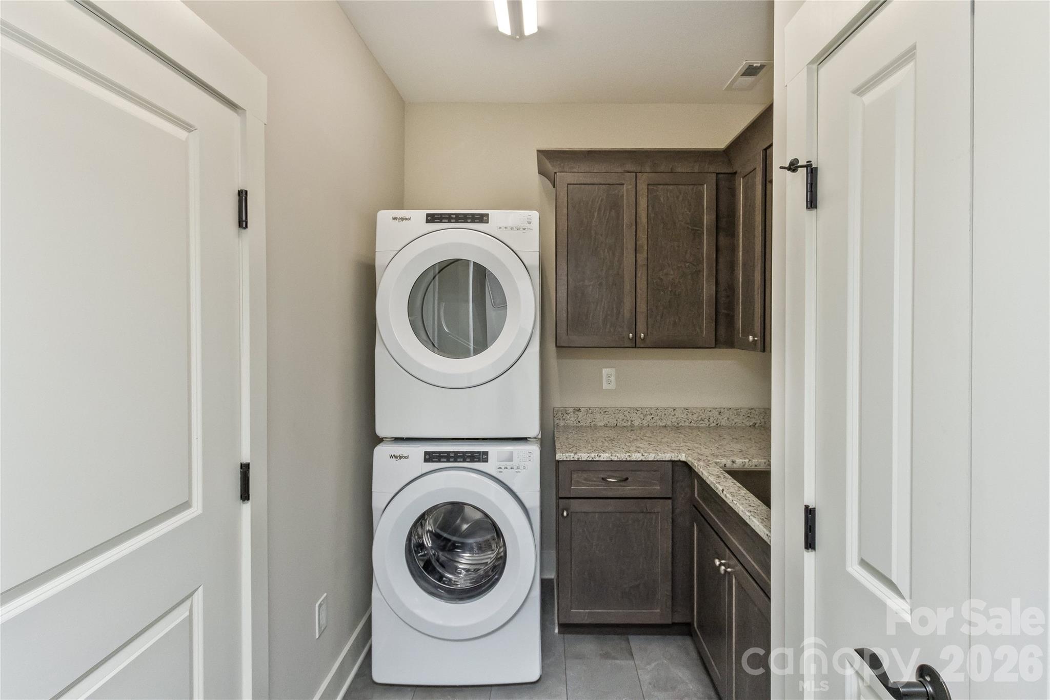 96 Copper Valley Lane — Hendersonville