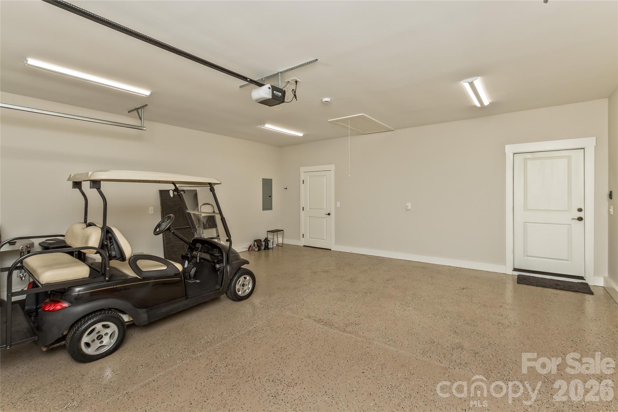 96 Copper Valley Lane — Hendersonville