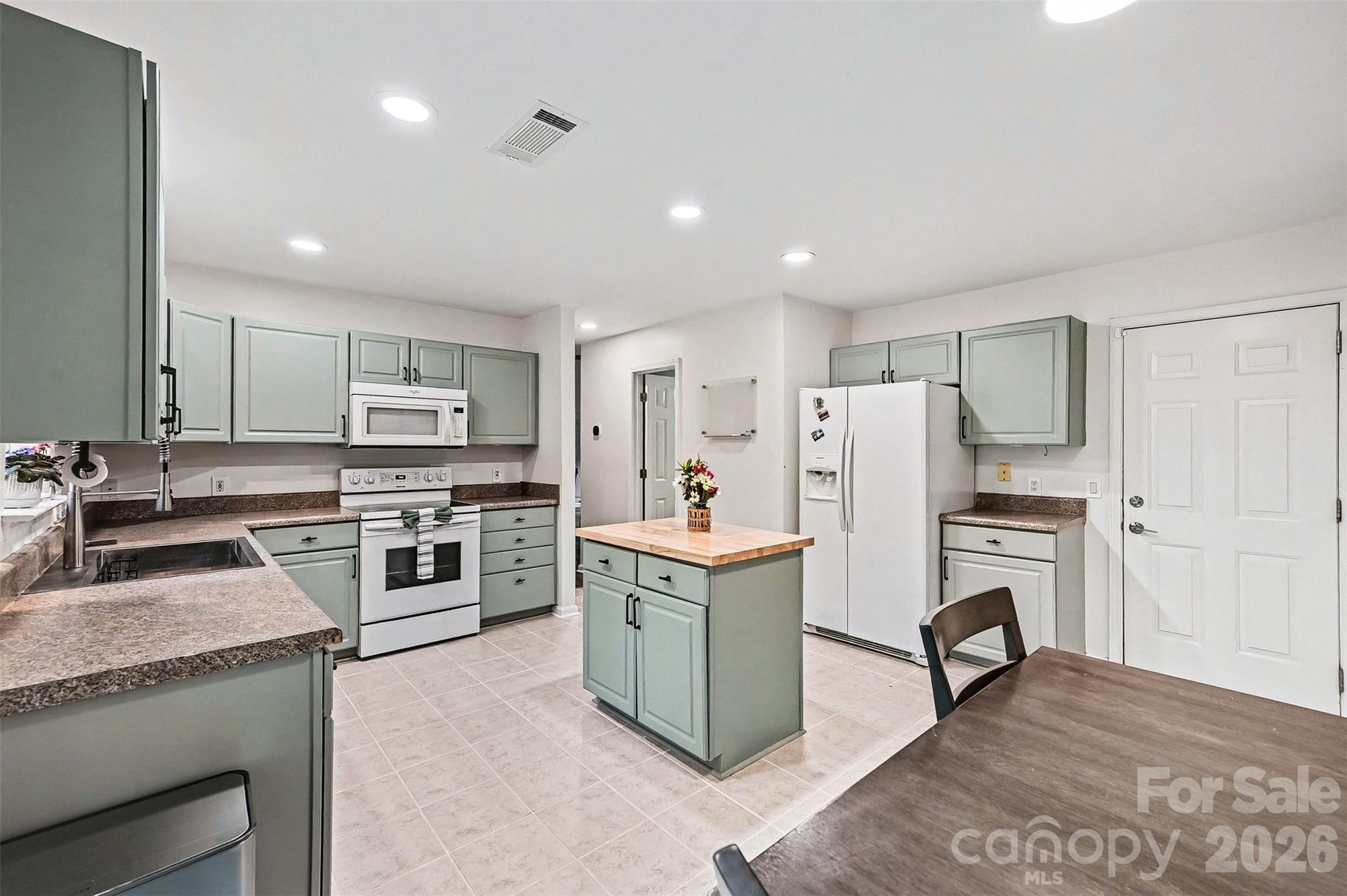 6752 Allness Glen Lane — Charlotte