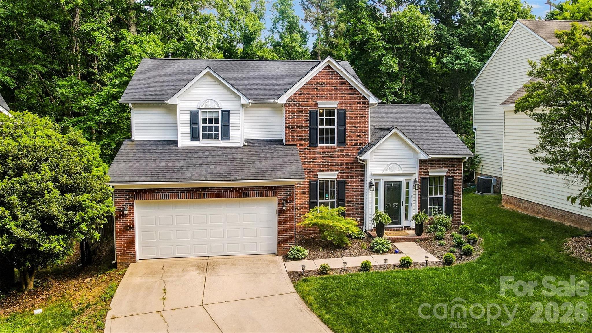 6752 Allness Glen Lane — Charlotte
