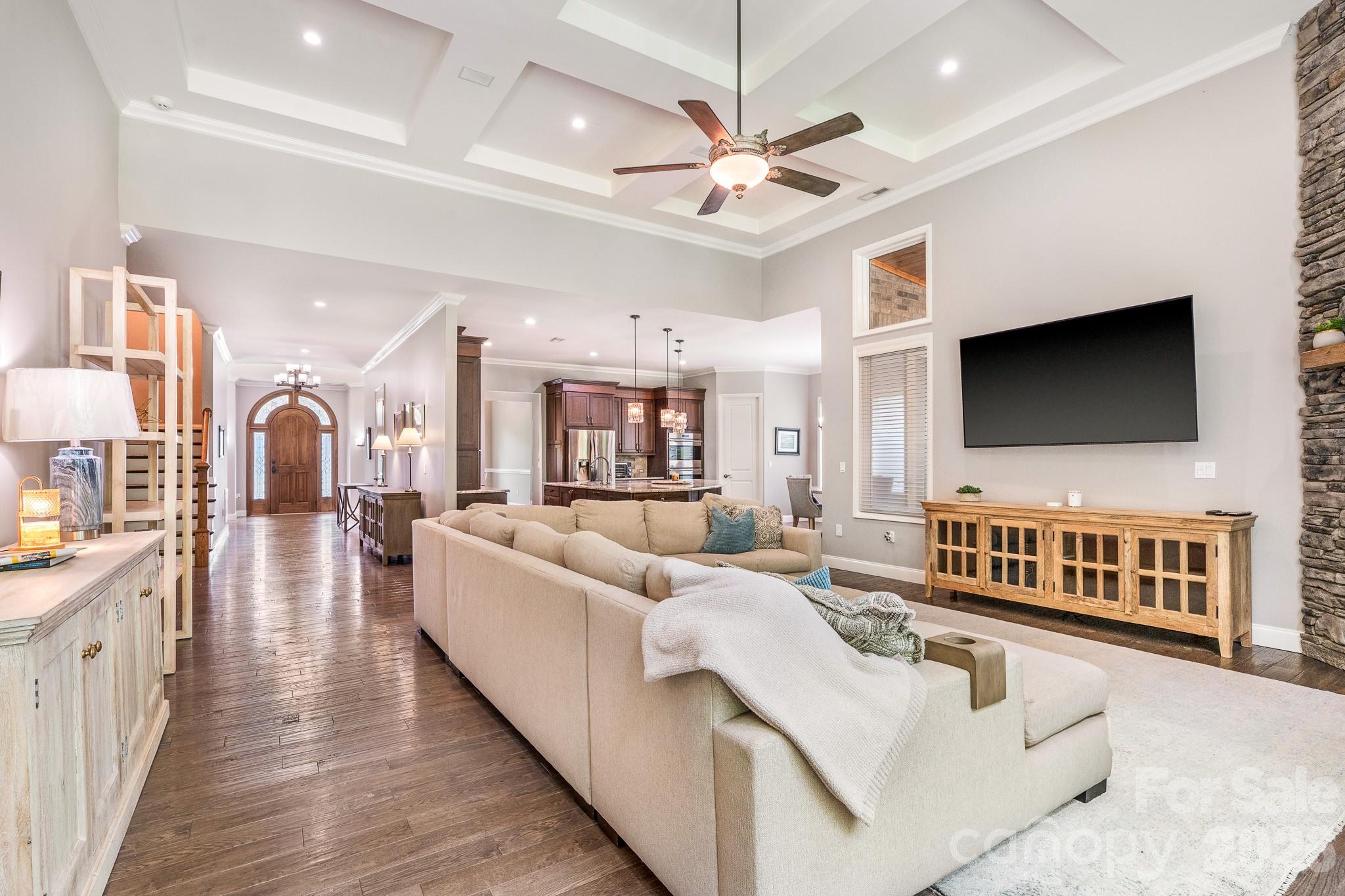 1206 Delaney Drive — Matthews