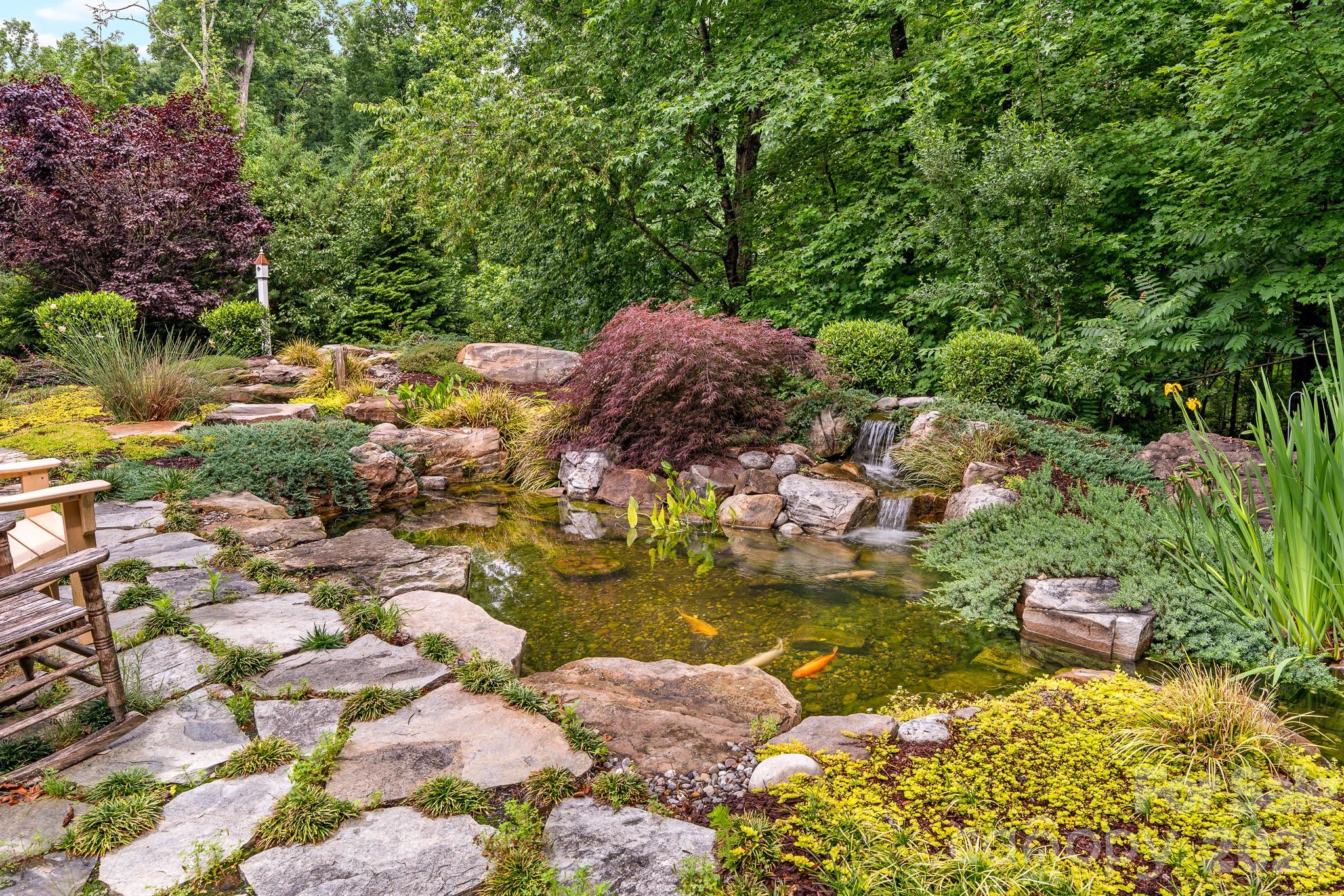 1206 Delaney Drive — Matthews