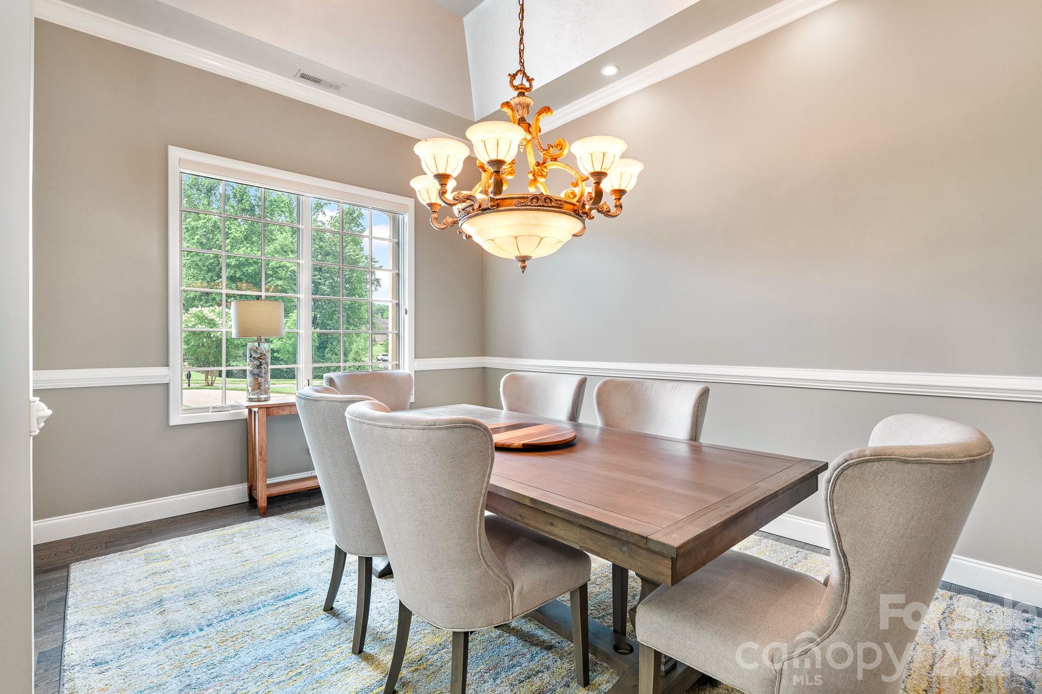 1206 Delaney Drive — Matthews