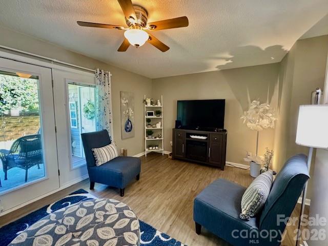 3261 White Oak Court — Claremont