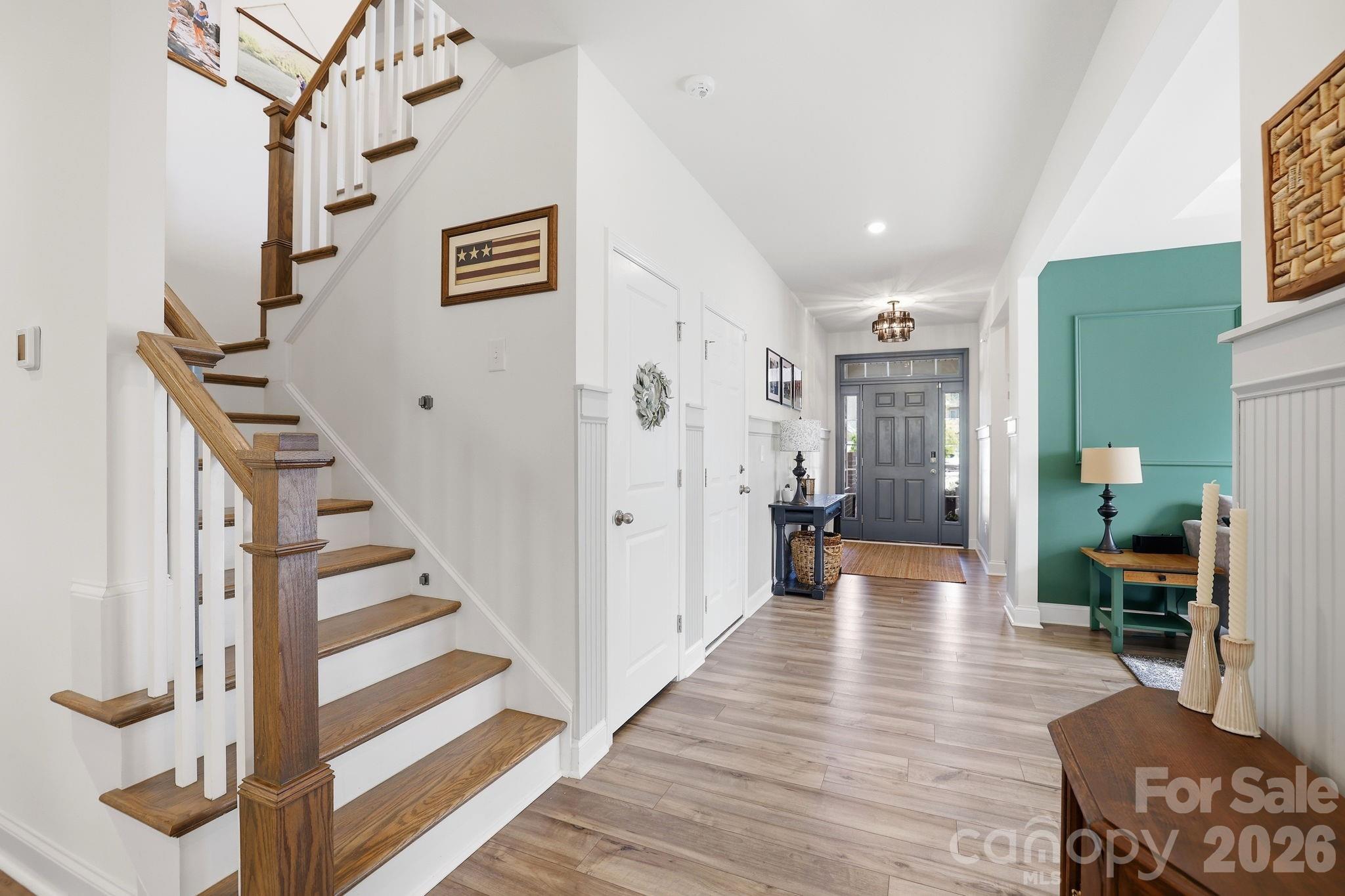 1560 Striped Bass Lane — Clover