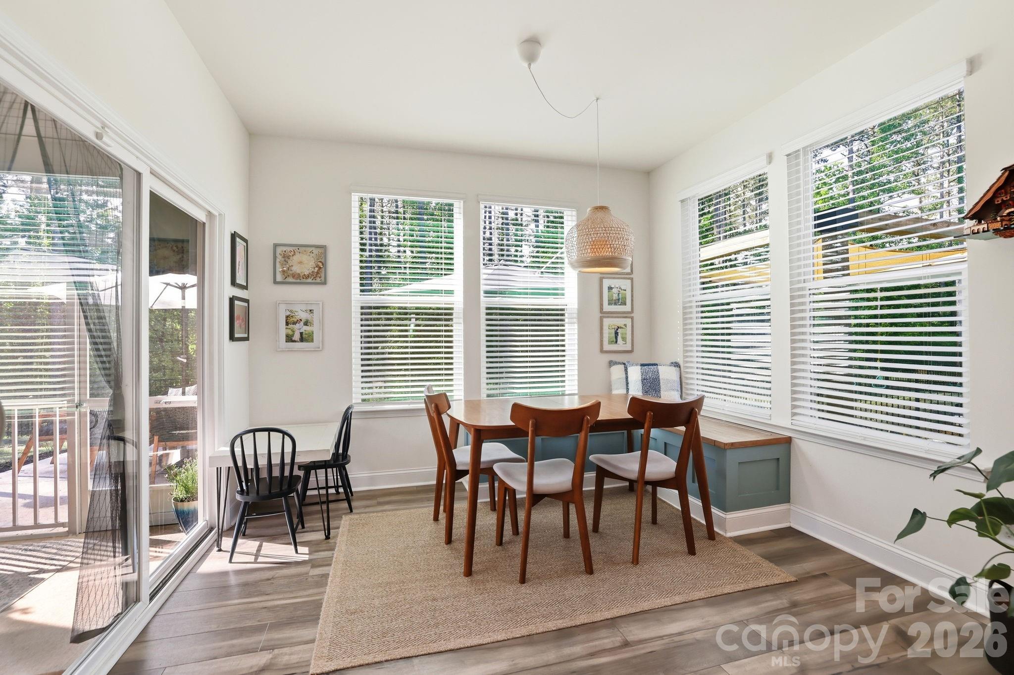1560 Striped Bass Lane — Clover