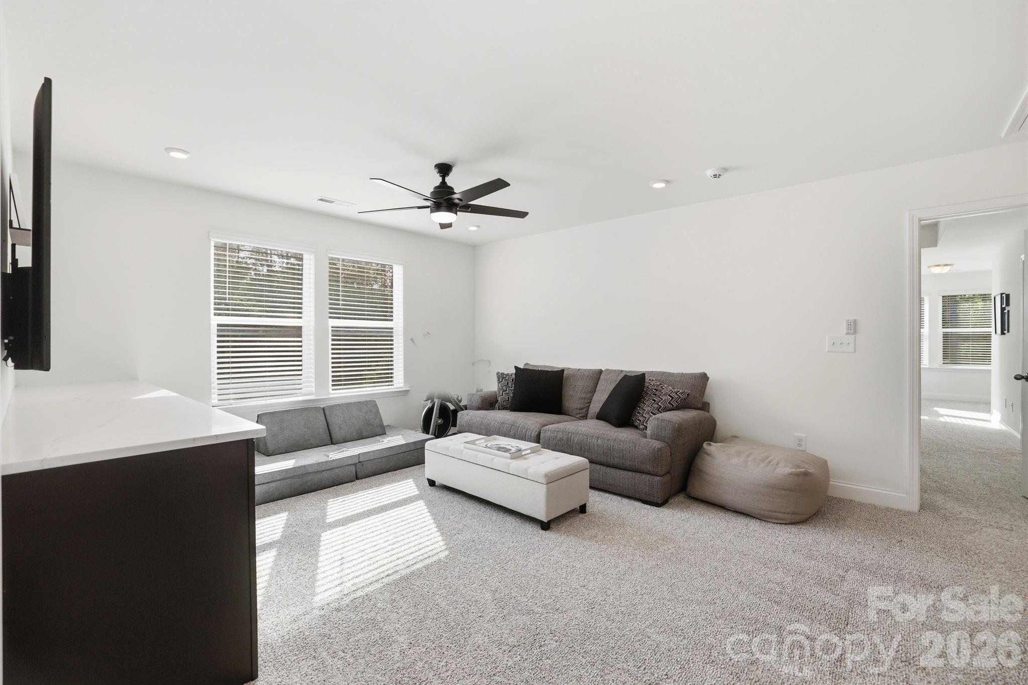 1560 Striped Bass Lane — Clover