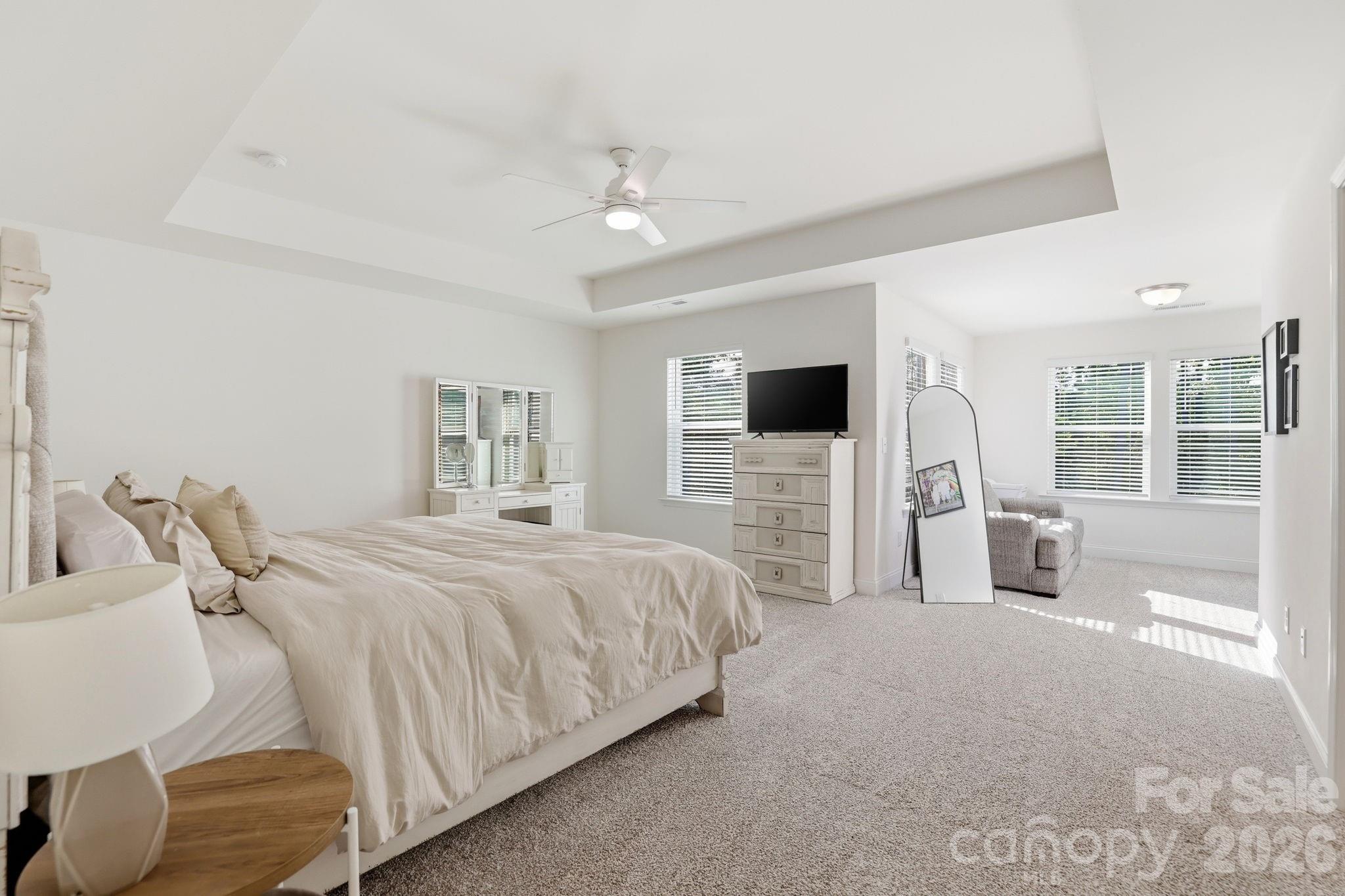 1560 Striped Bass Lane — Clover