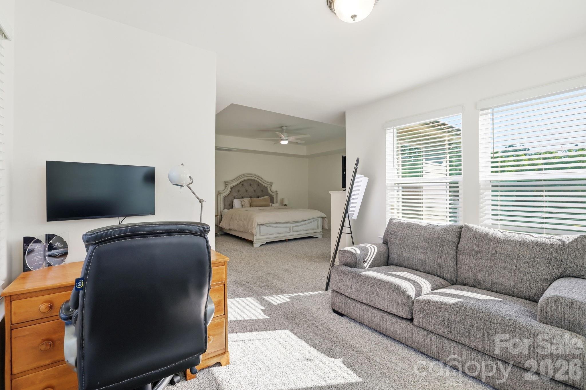 1560 Striped Bass Lane — Clover