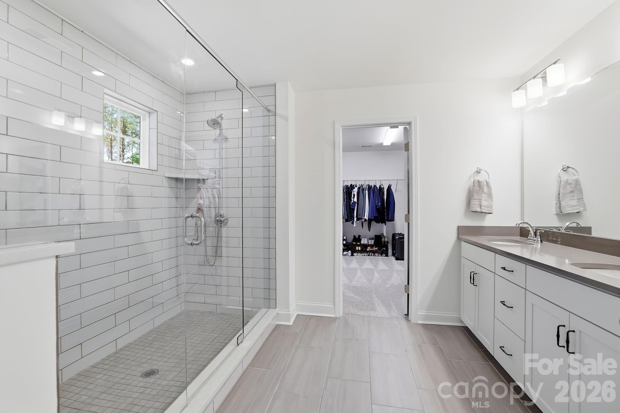 1560 Striped Bass Lane — Clover
