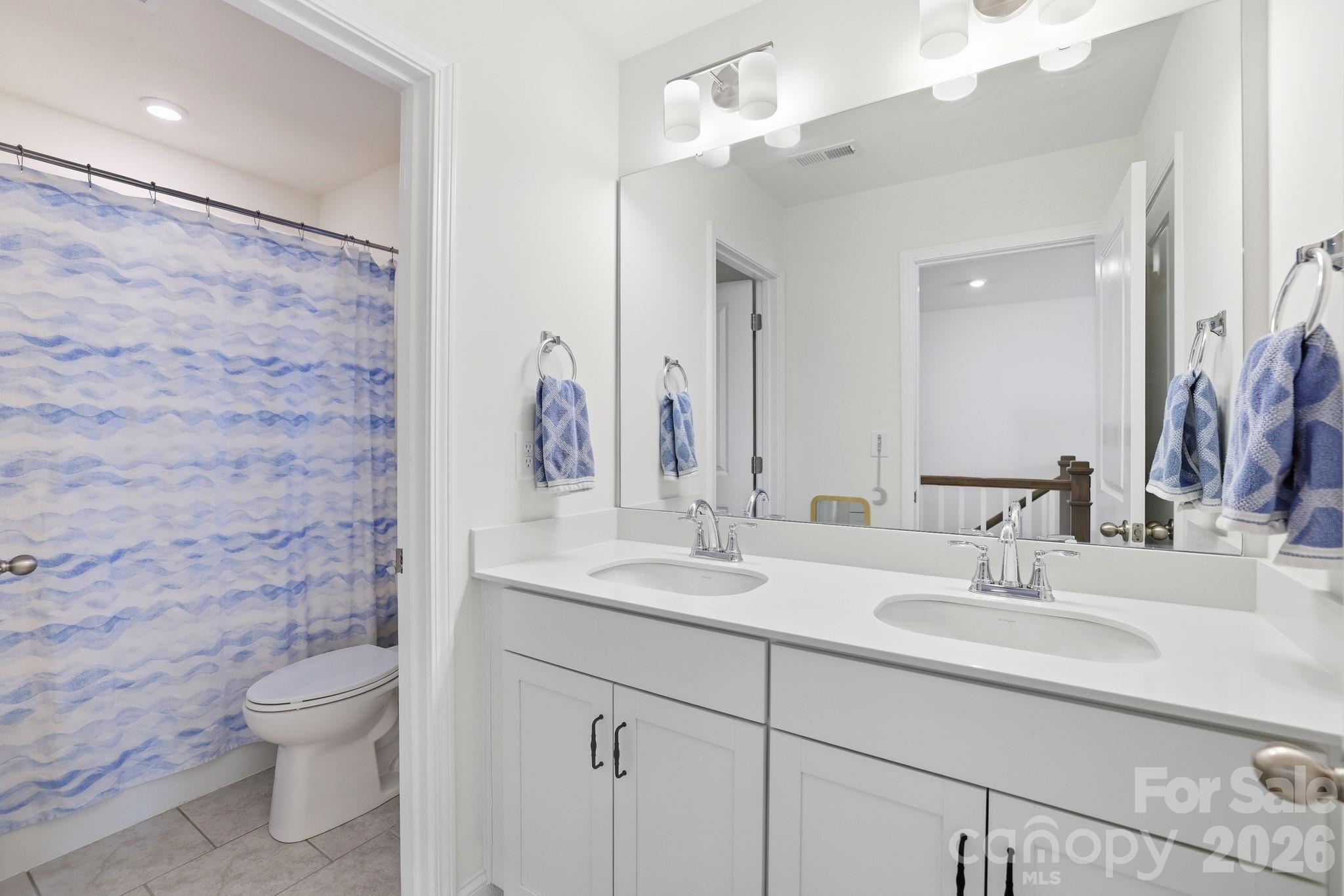 1560 Striped Bass Lane — Clover