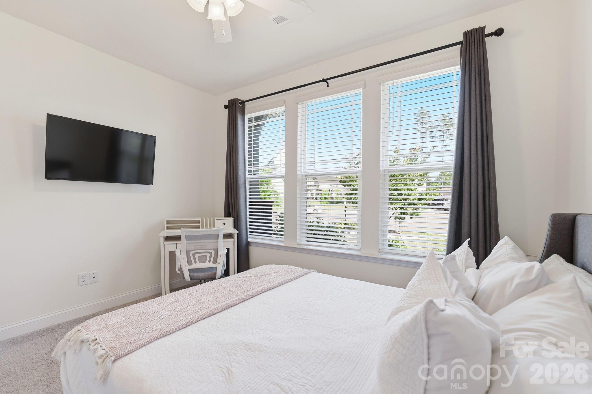 1560 Striped Bass Lane — Clover