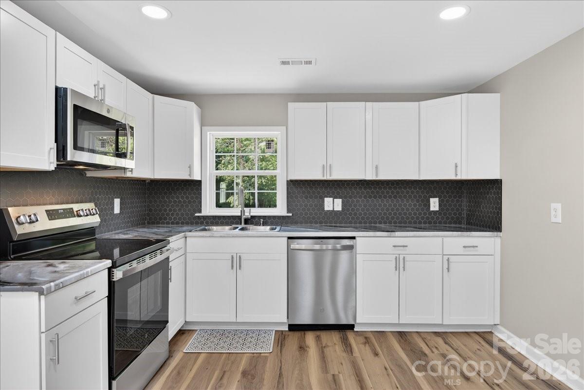 200 Eufola Road — Statesville