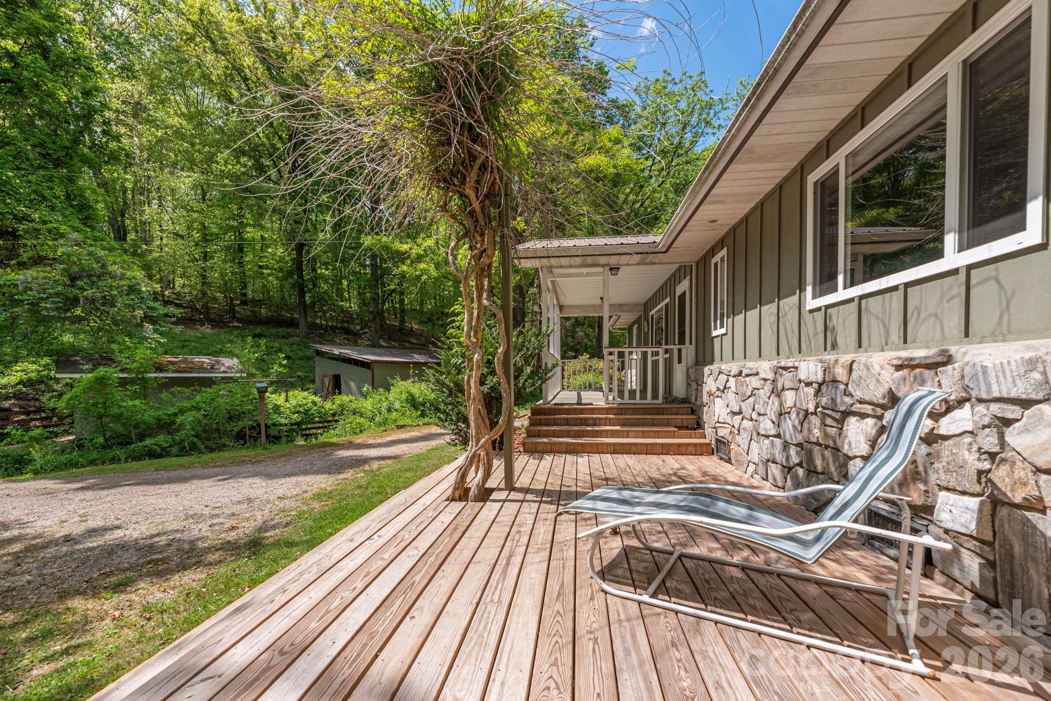 155 Old Starnes Cove Road — Asheville