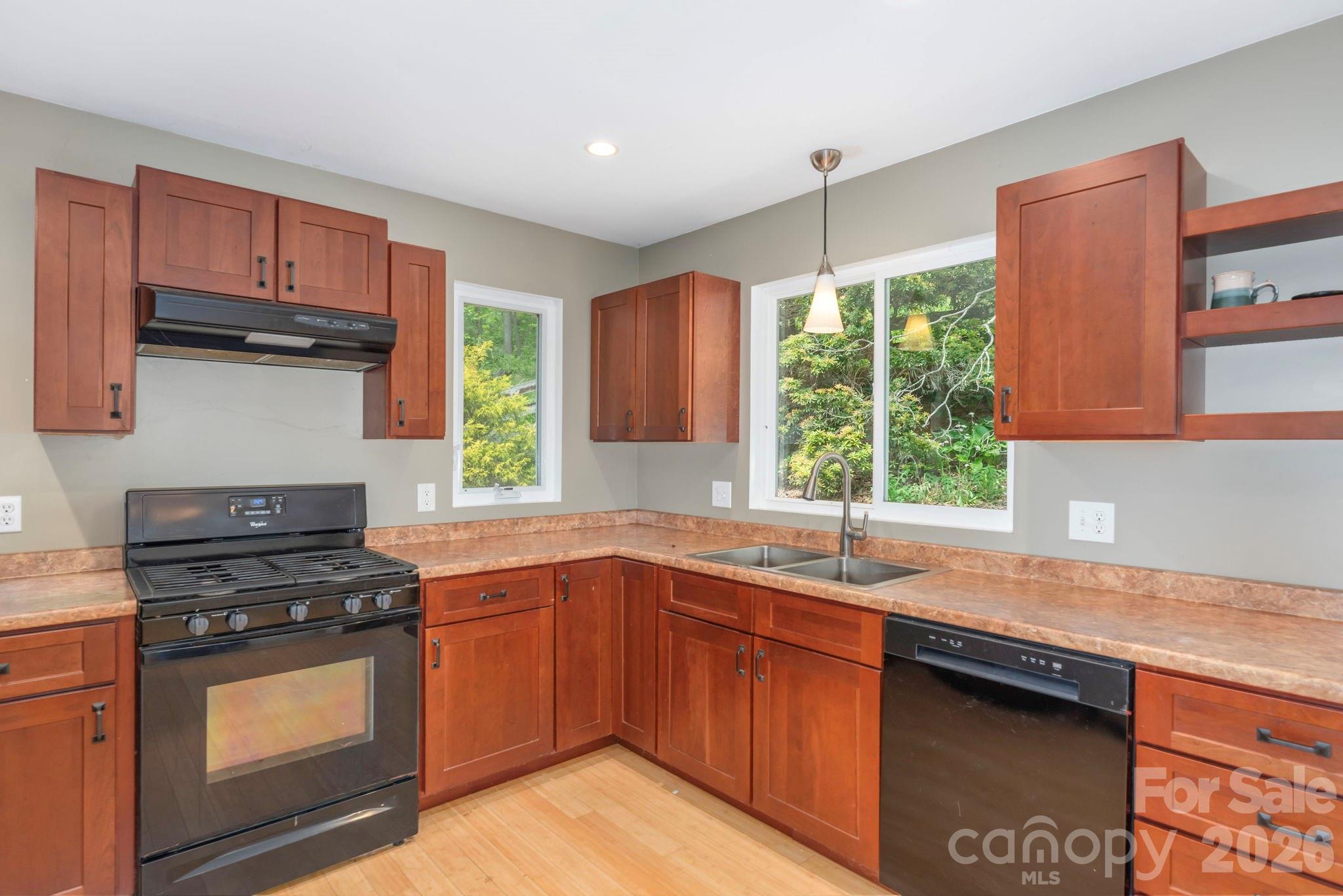 155 Old Starnes Cove Road — Asheville