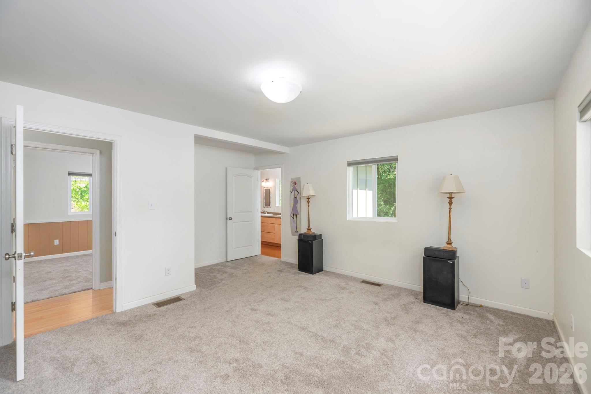 155 Old Starnes Cove Road — Asheville