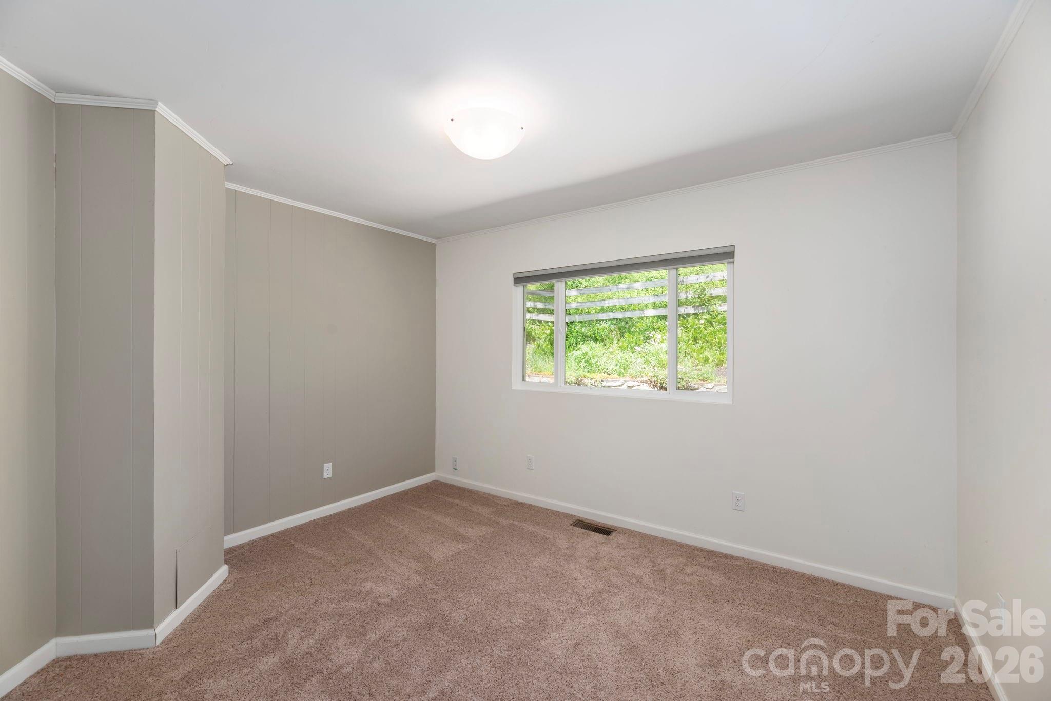 155 Old Starnes Cove Road — Asheville