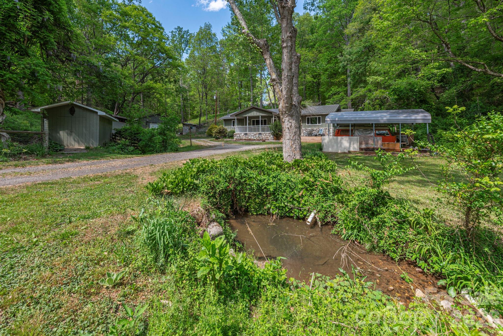 155 Old Starnes Cove Road — Asheville