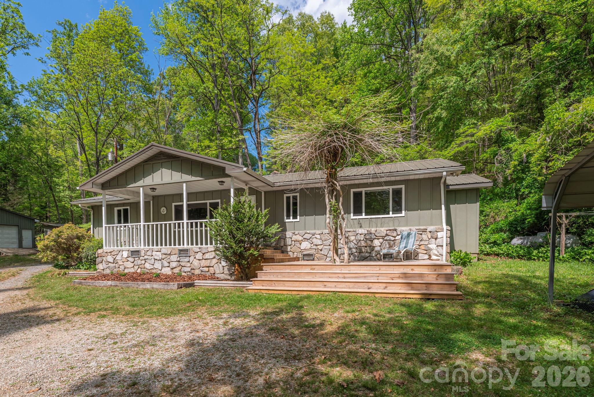 155 Old Starnes Cove Road — Asheville