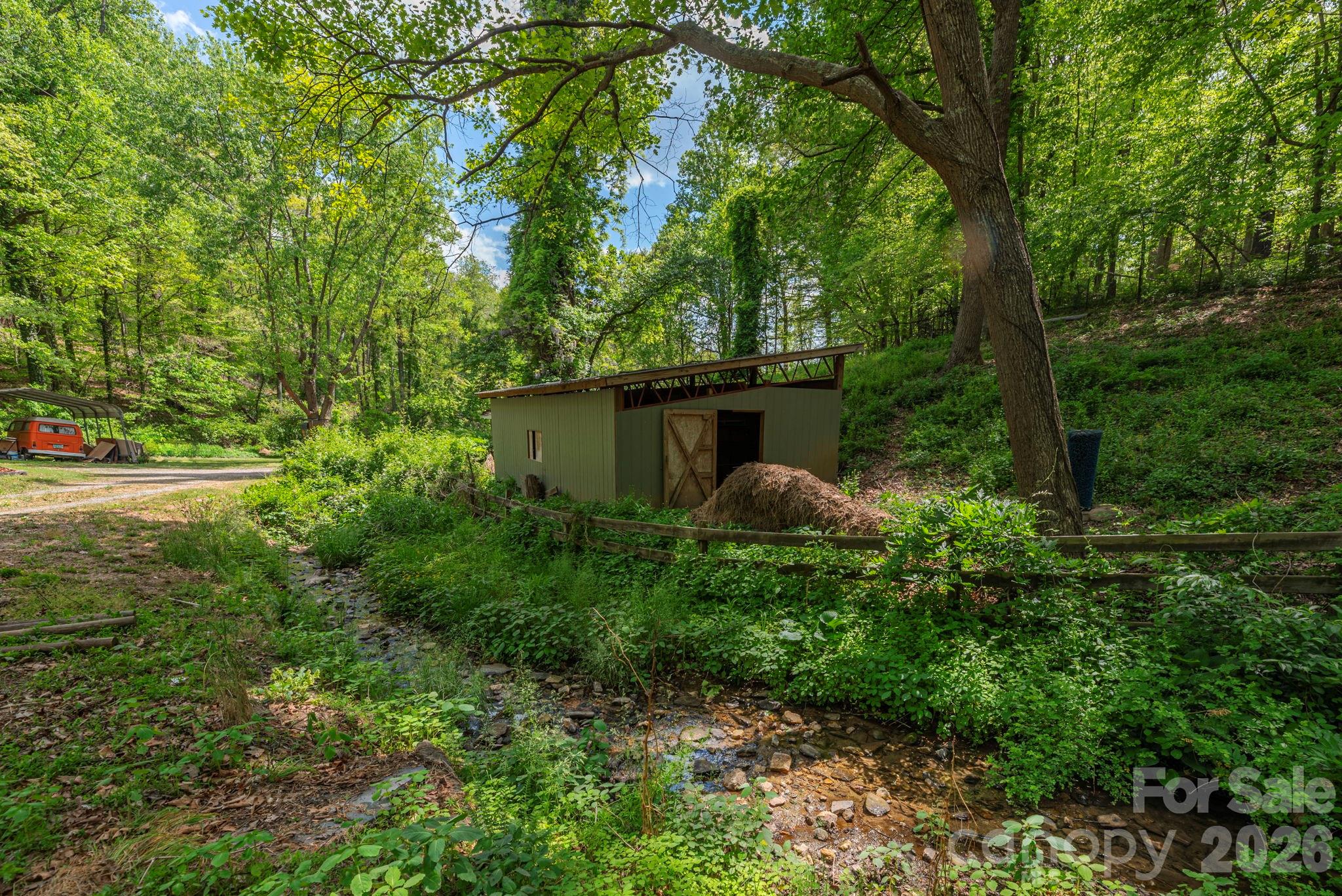155 Old Starnes Cove Road — Asheville