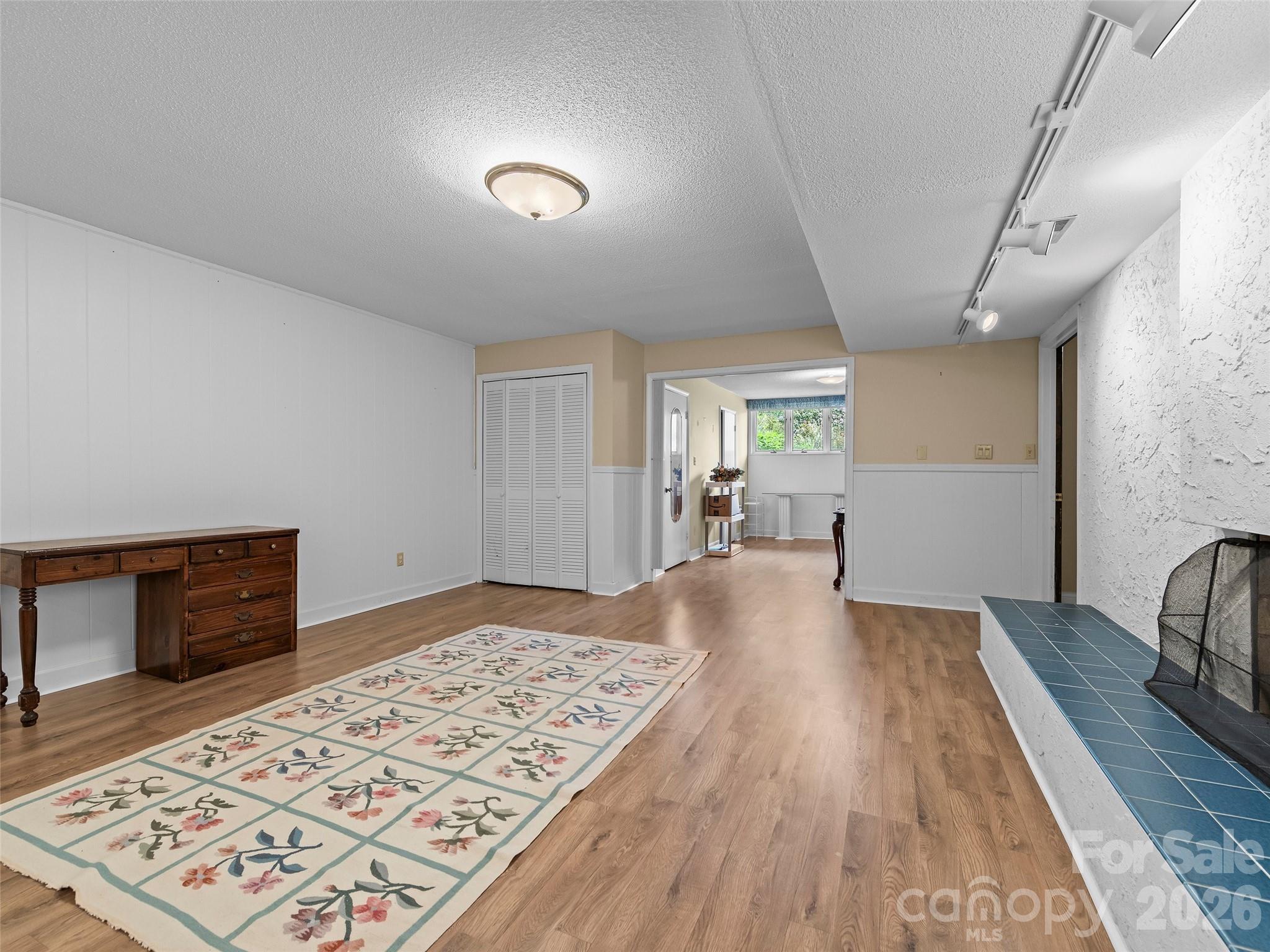 69 Forest Road — Asheville