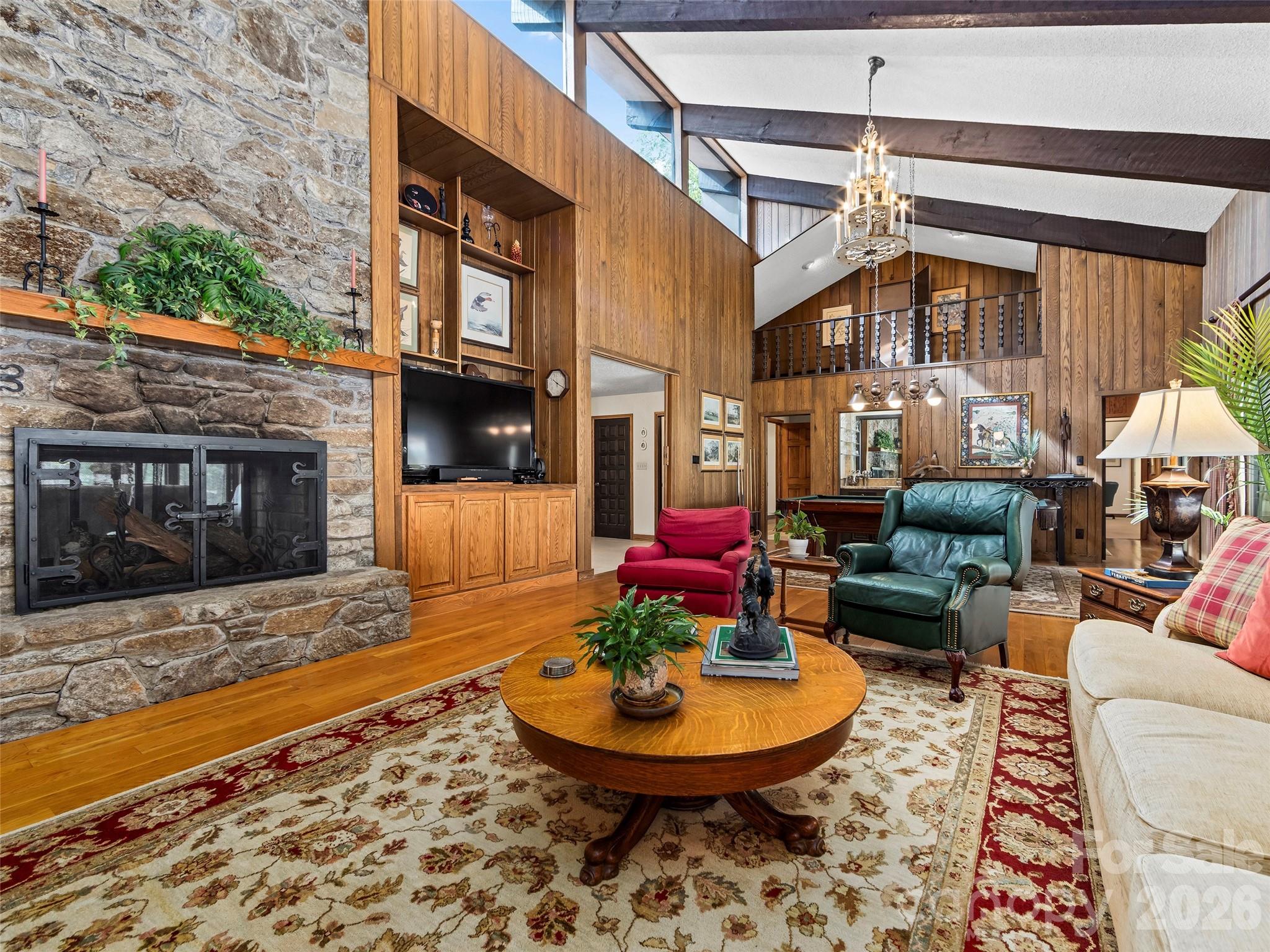 69 Forest Road — Asheville