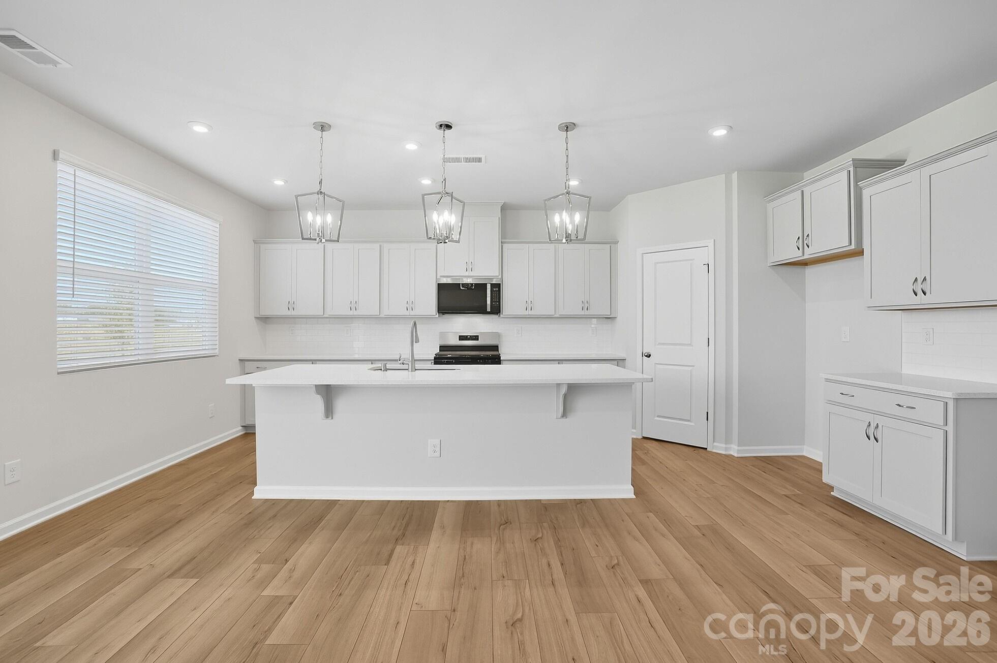 1331 Honey Trail — Monroe