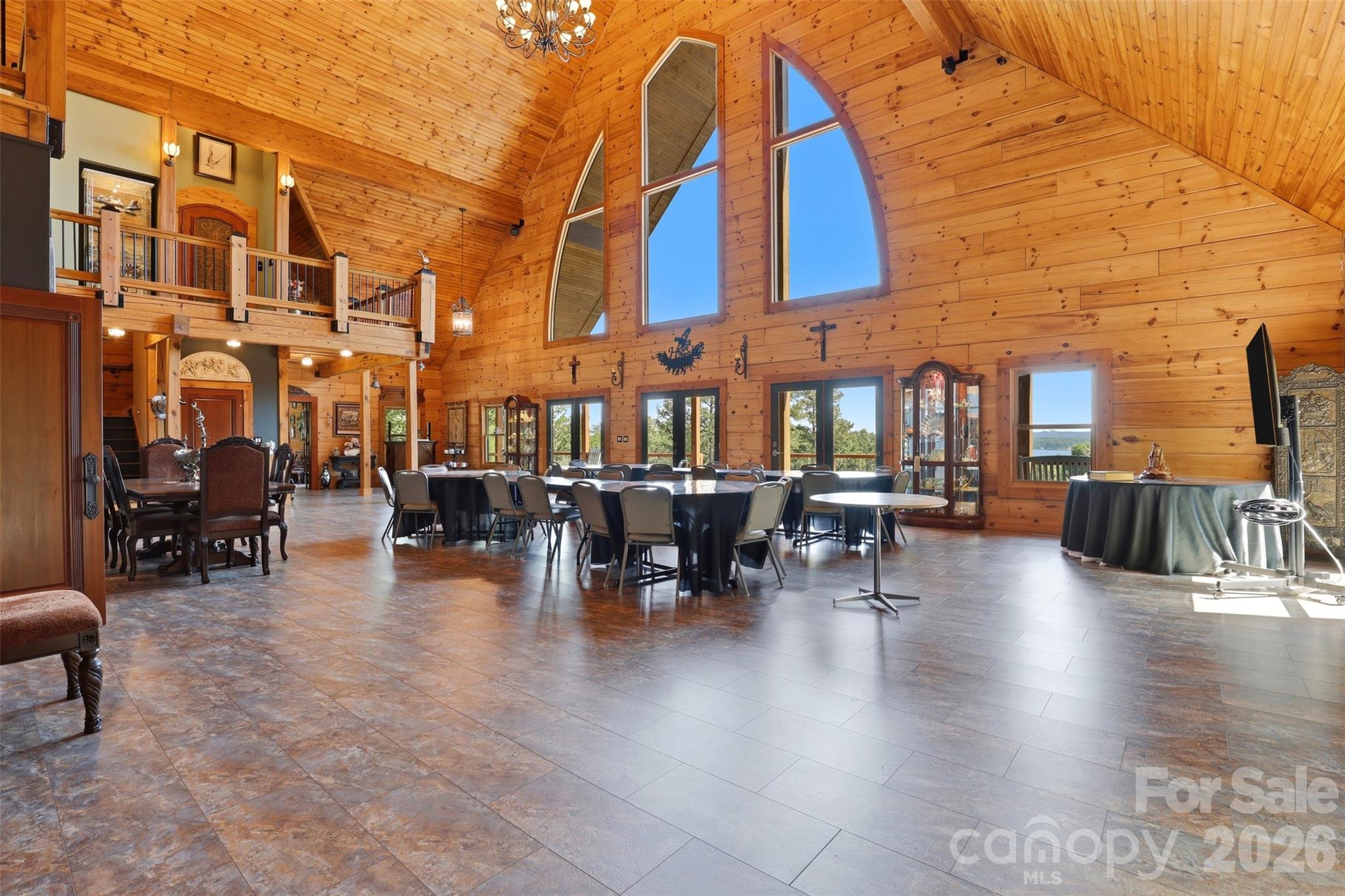 502 Lake Shore Drive — Norwood