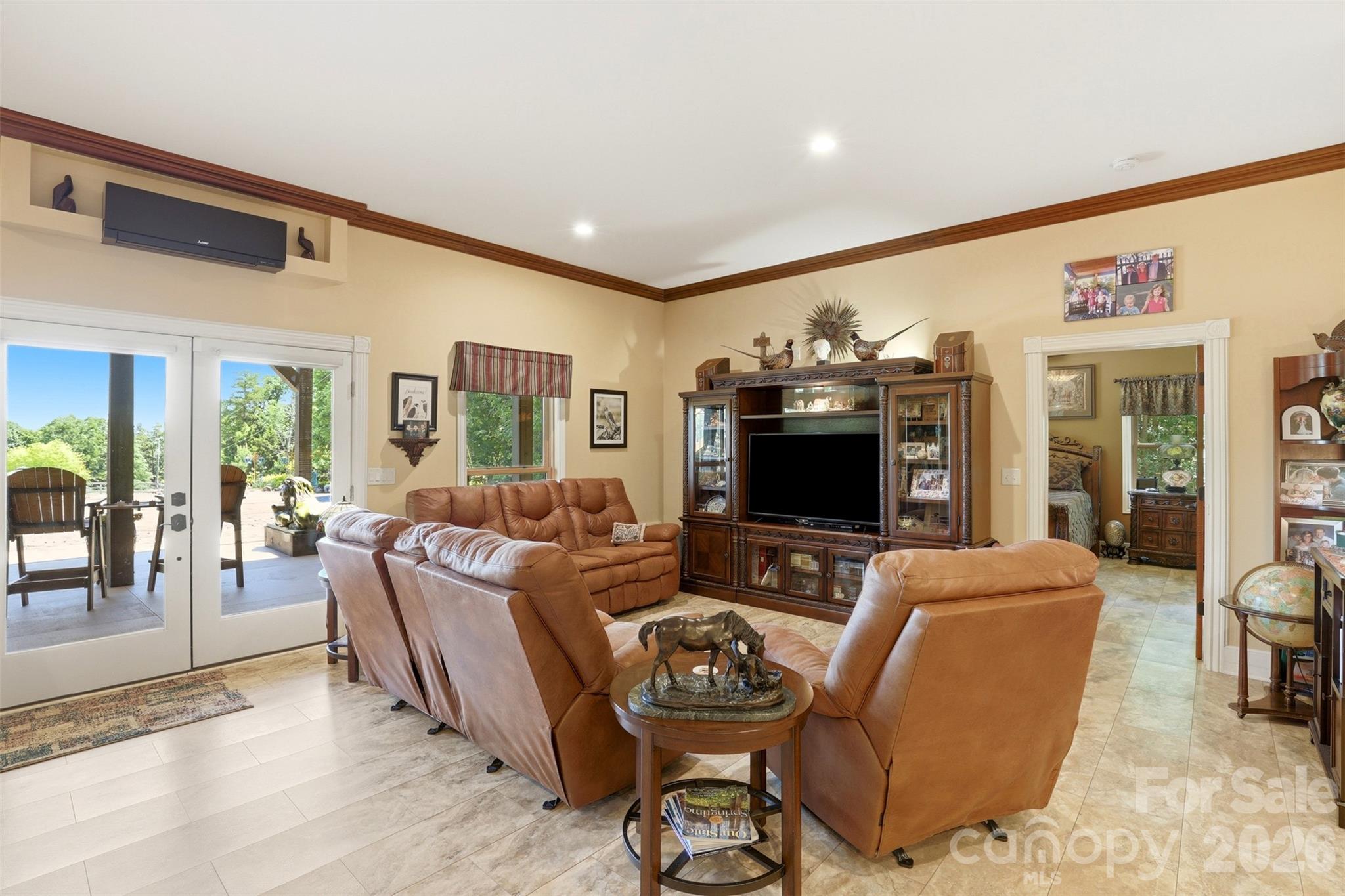 502 Lake Shore Drive — Norwood