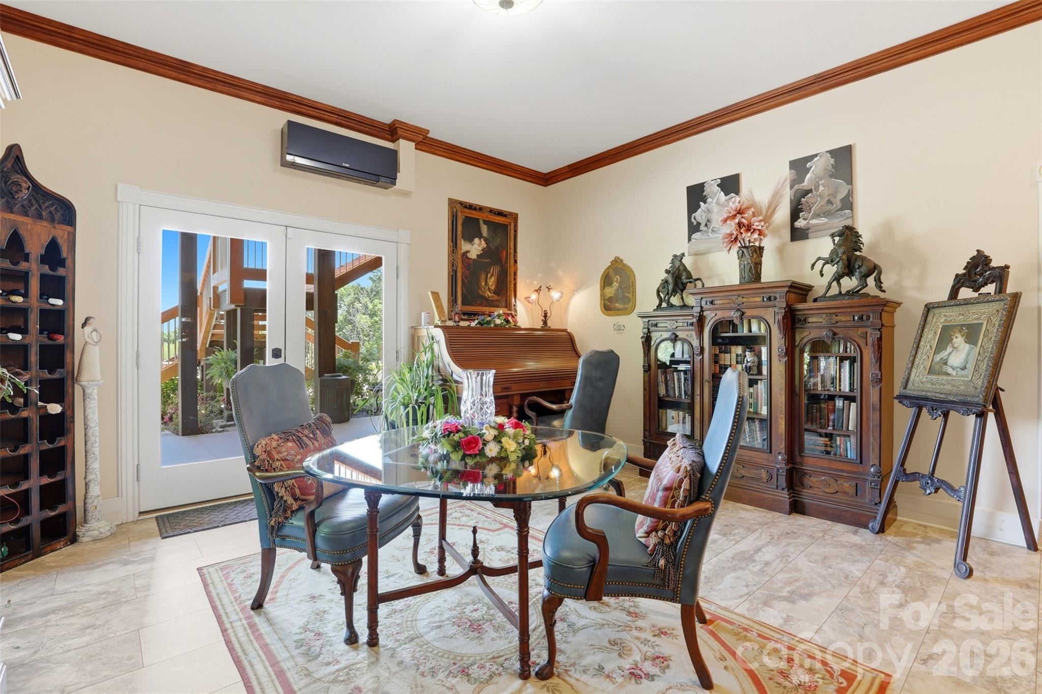 502 Lake Shore Drive — Norwood