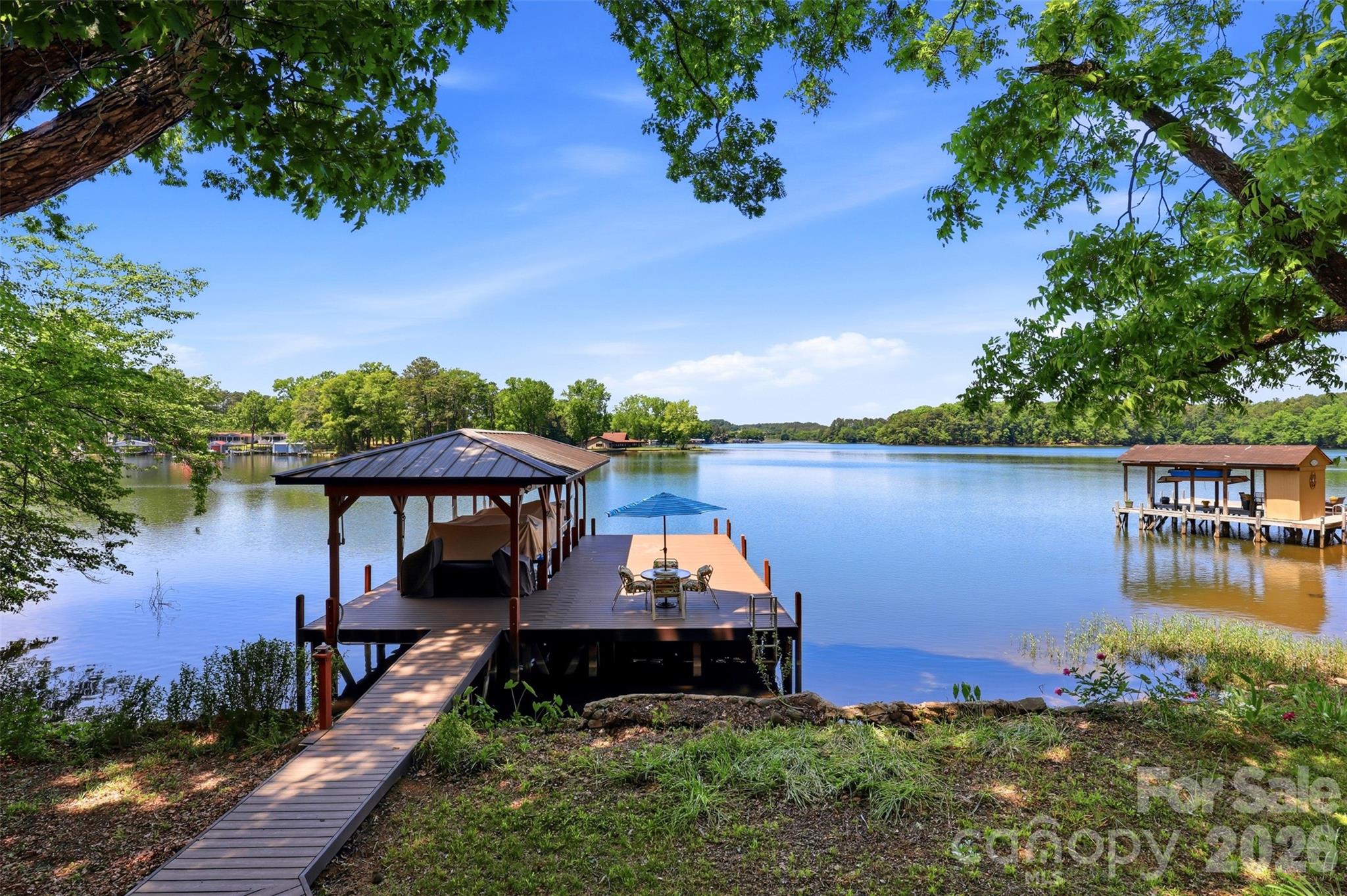 502 Lake Shore Drive — Norwood