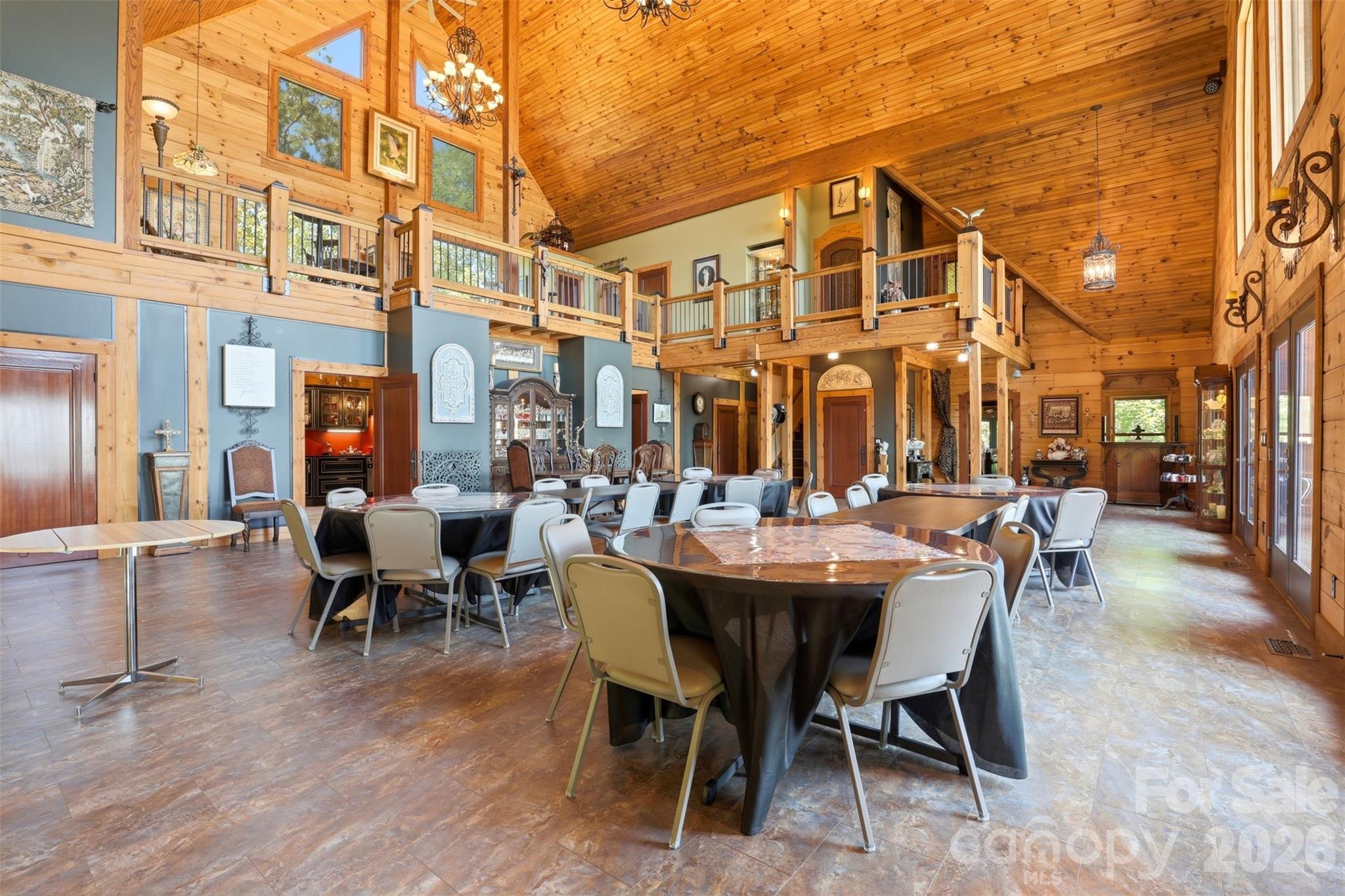 502 Lake Shore Drive — Norwood