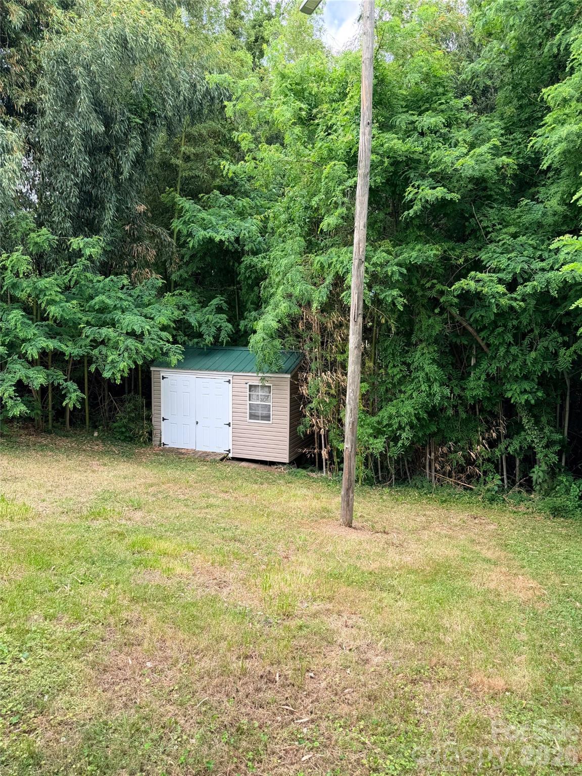 103 E Maryland Avenue — Bessemer City