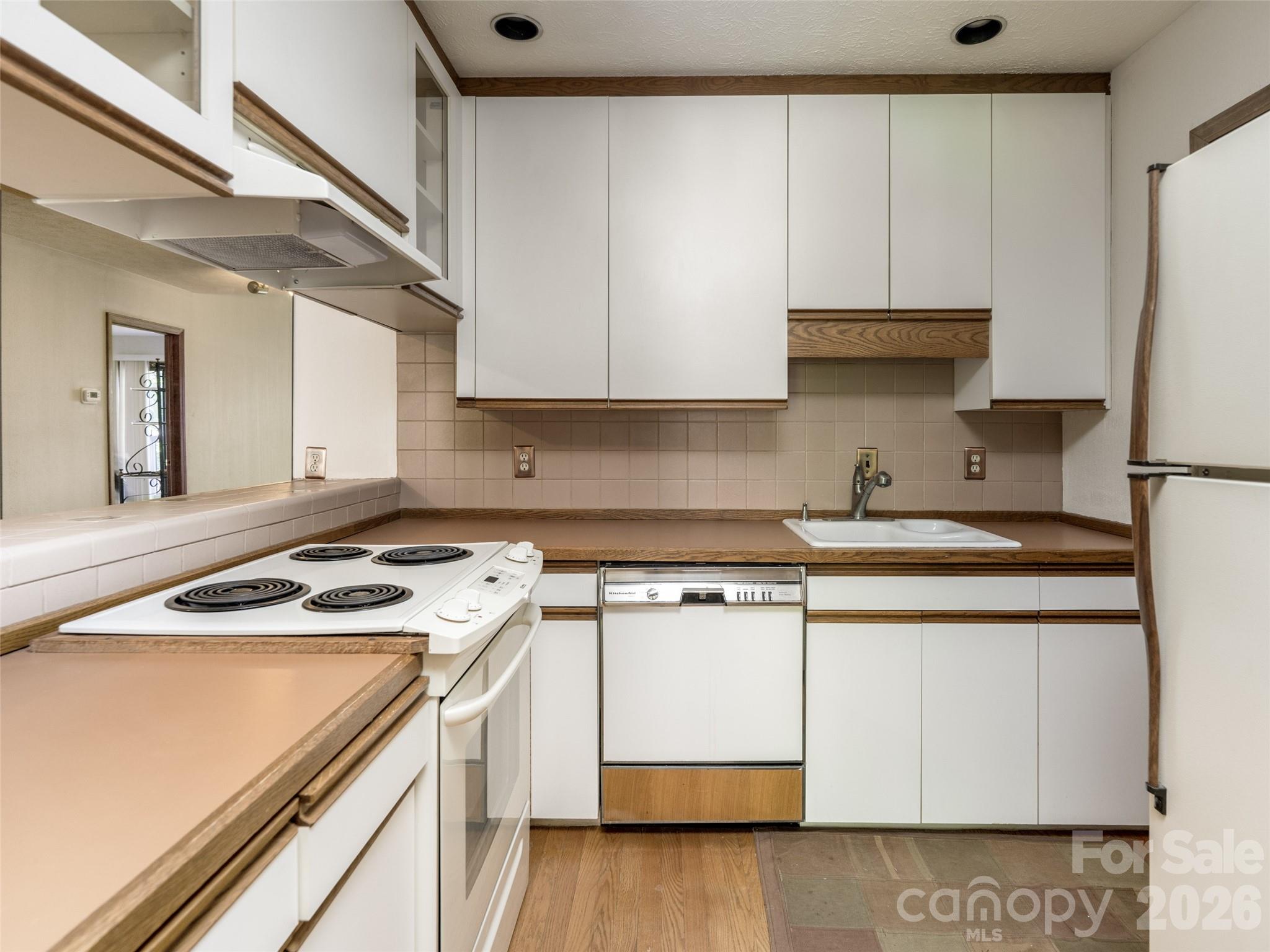 38 Ravencroft Lane #E — Asheville