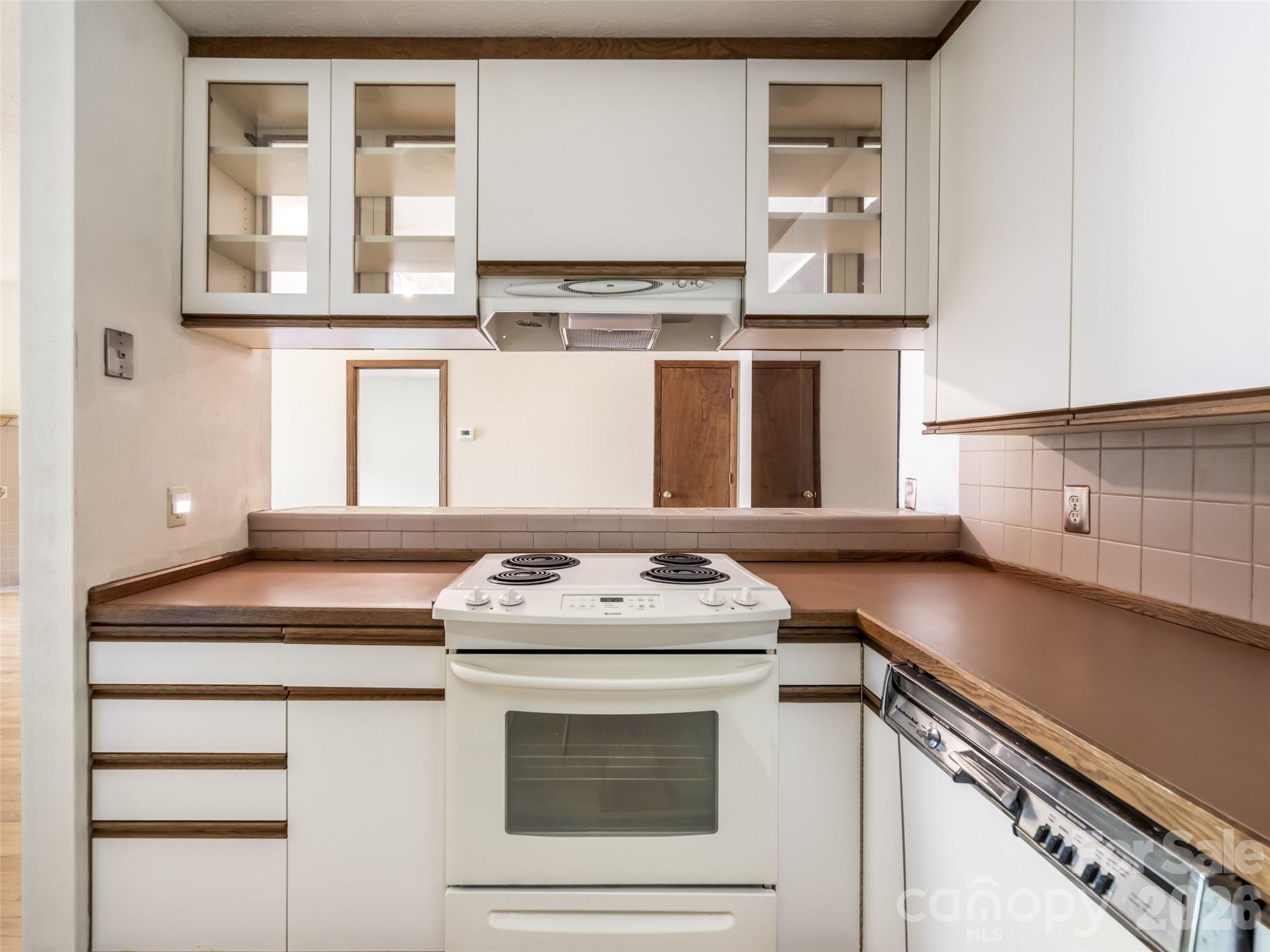 38 Ravencroft Lane #E — Asheville