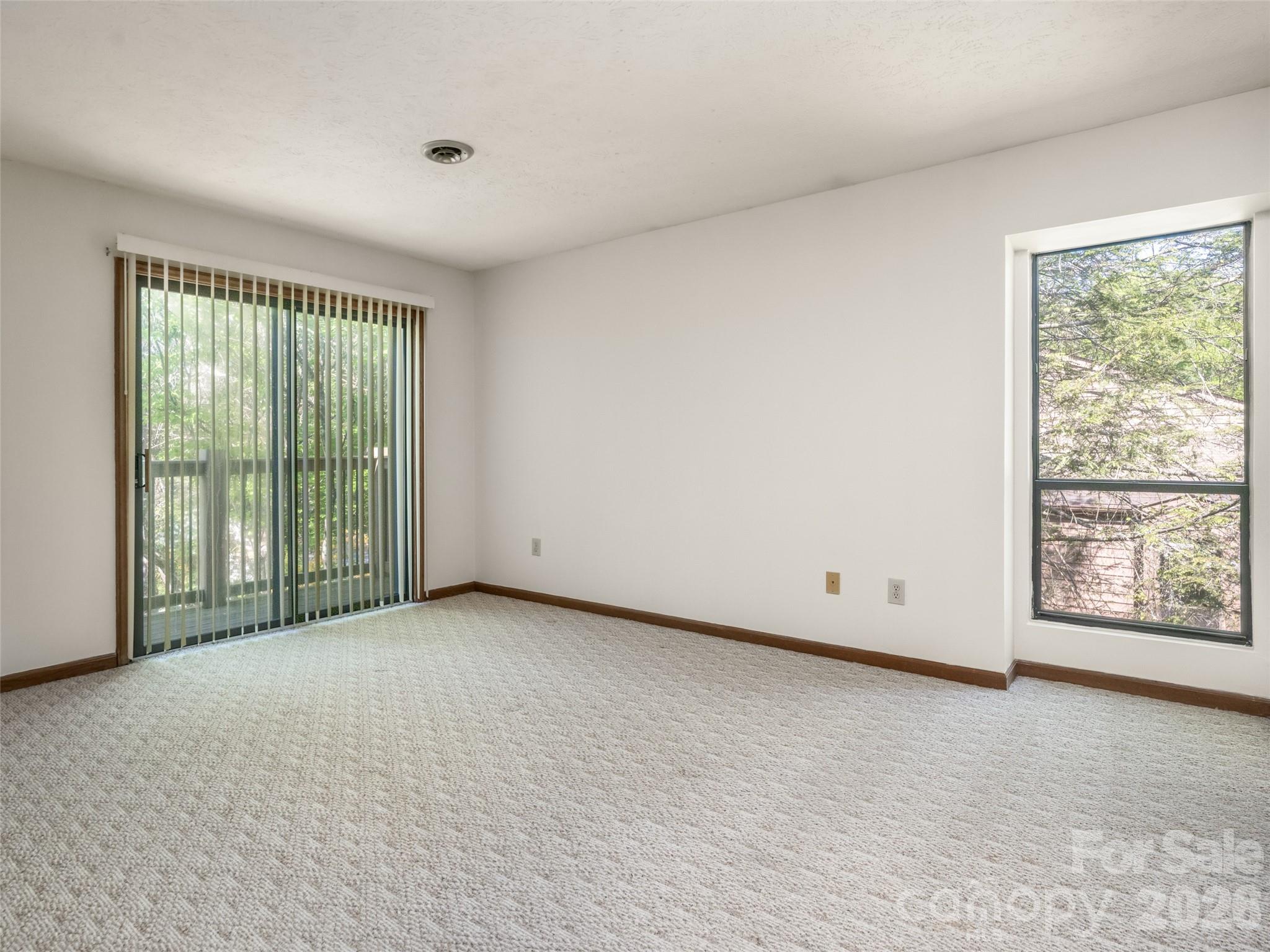 38 Ravencroft Lane #E — Asheville