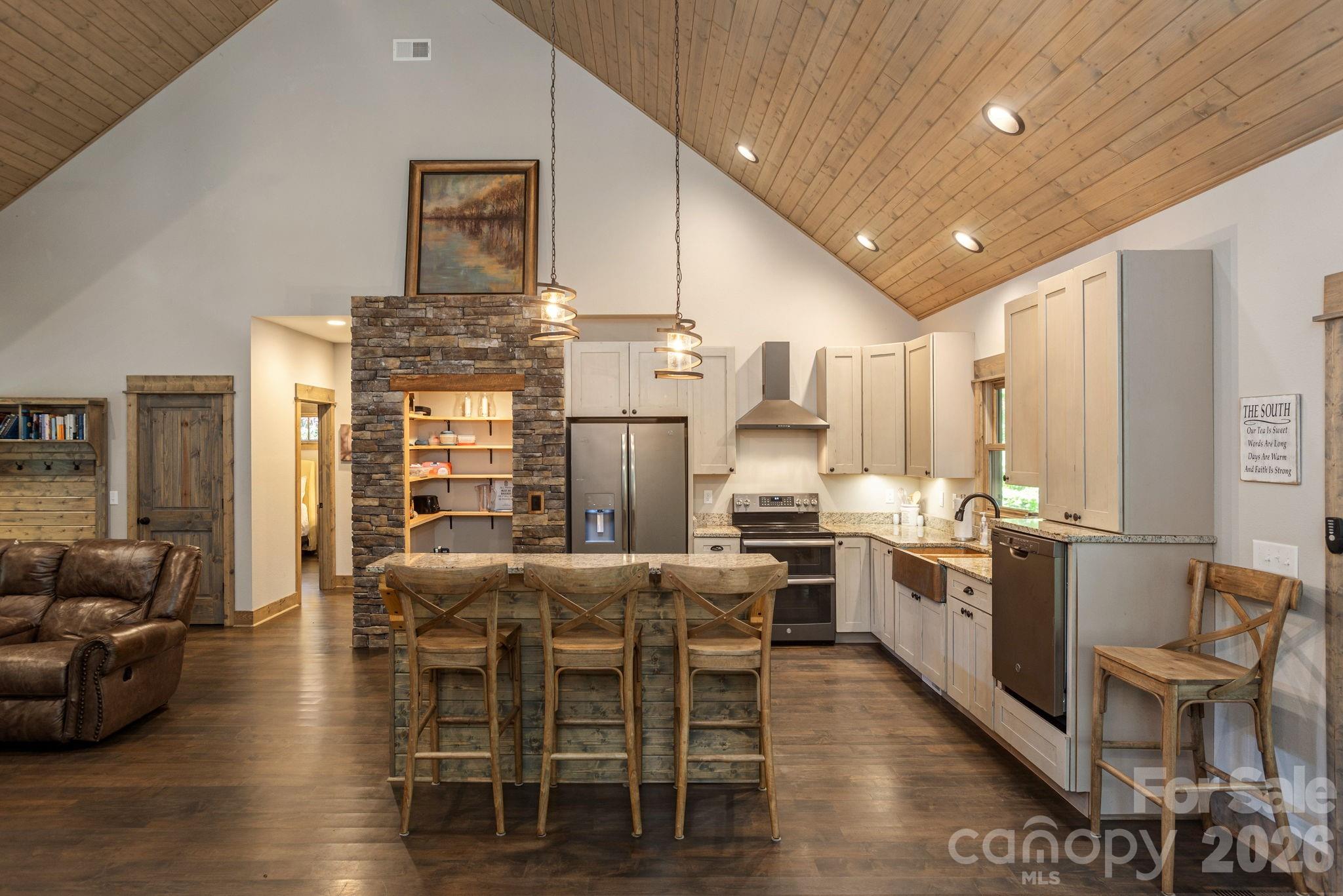 142 Davids Trace — Pisgah Forest