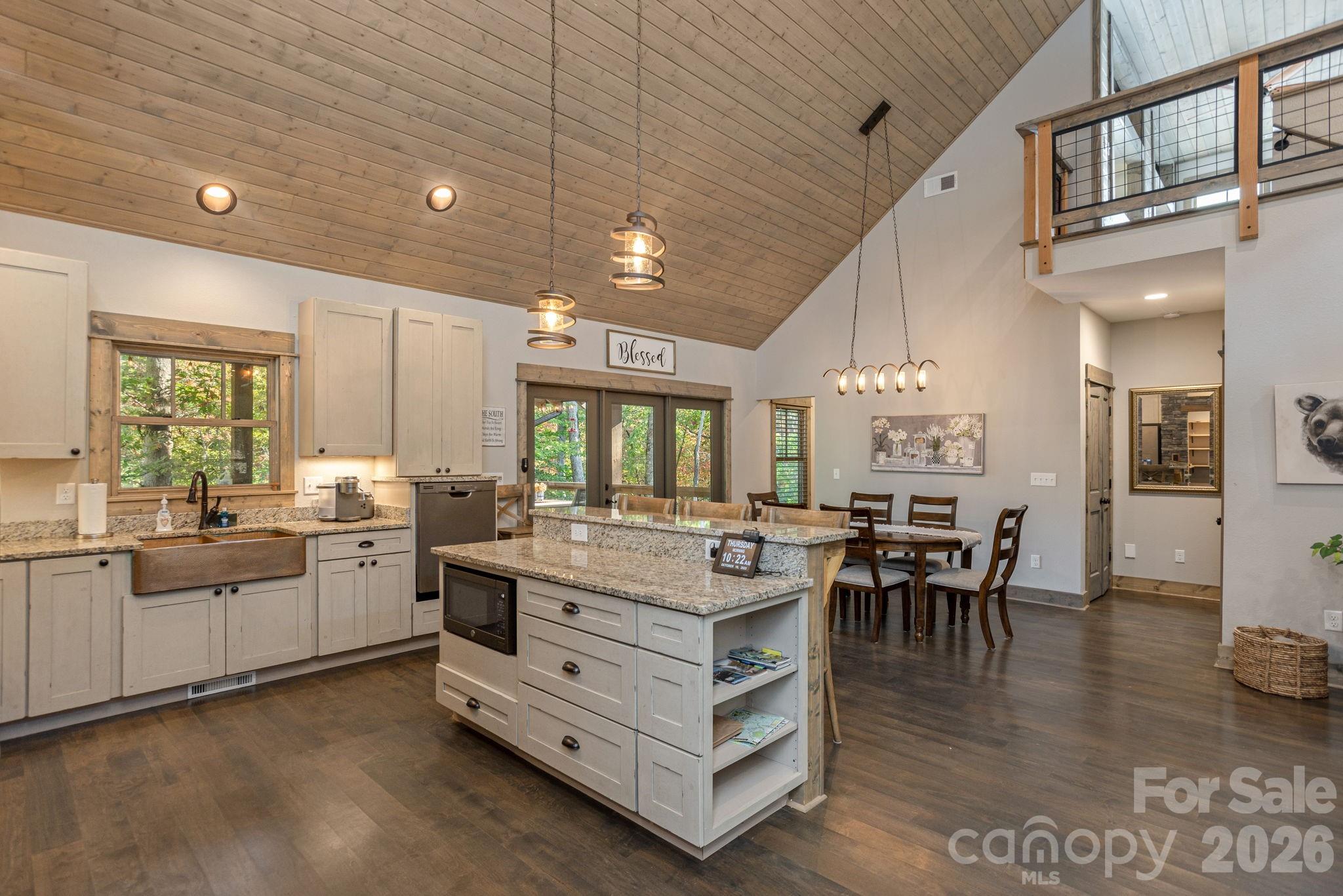 142 Davids Trace — Pisgah Forest