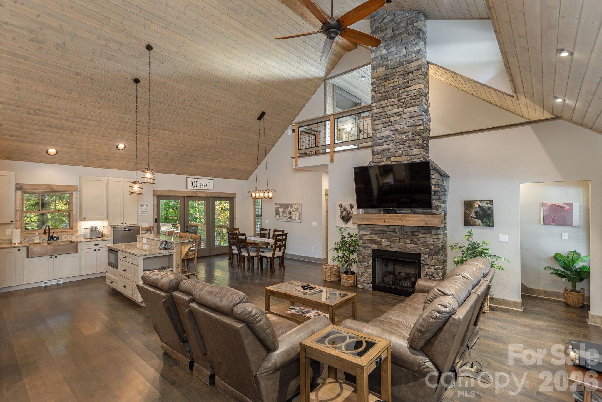 142 Davids Trace — Pisgah Forest