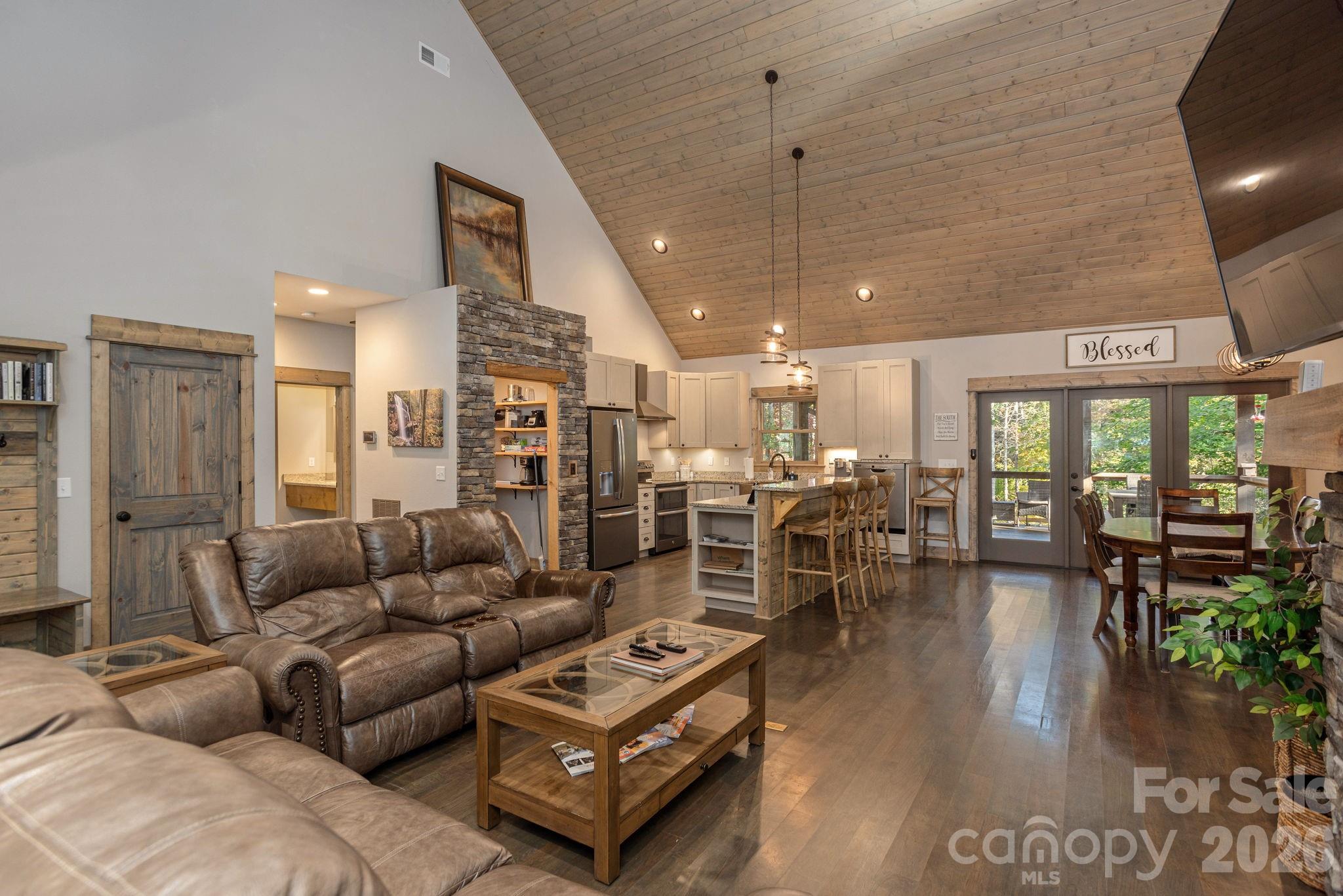 142 Davids Trace — Pisgah Forest